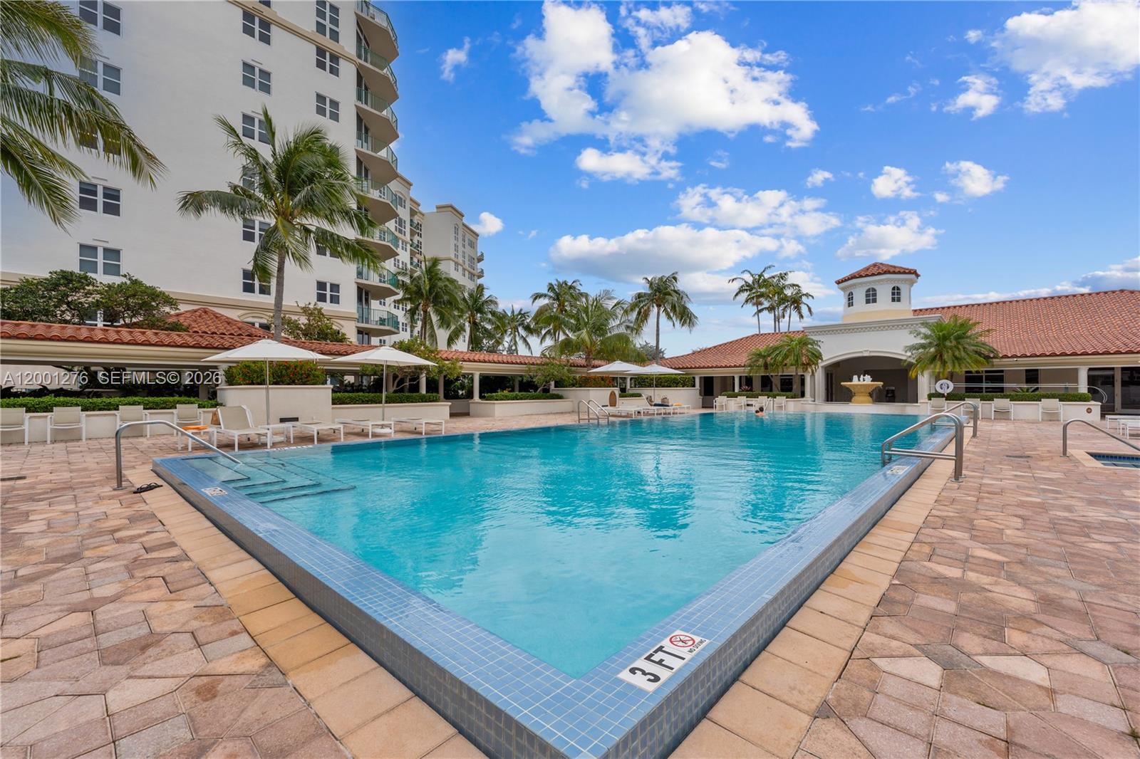 TURNBERRY VLG NO TOWER CO - Residential