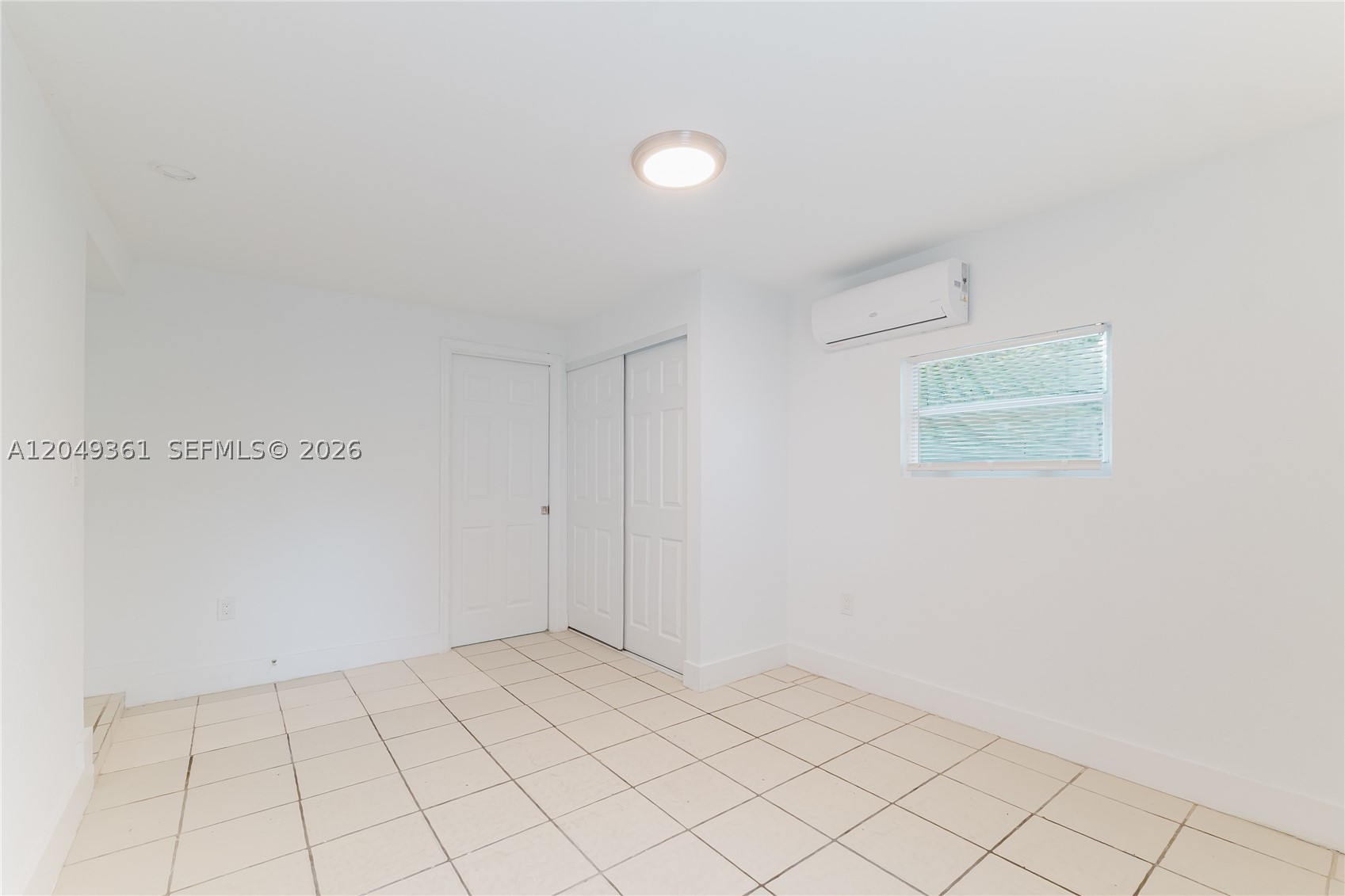THIRD AMEND PLAT OF PORTI - Residential Lease