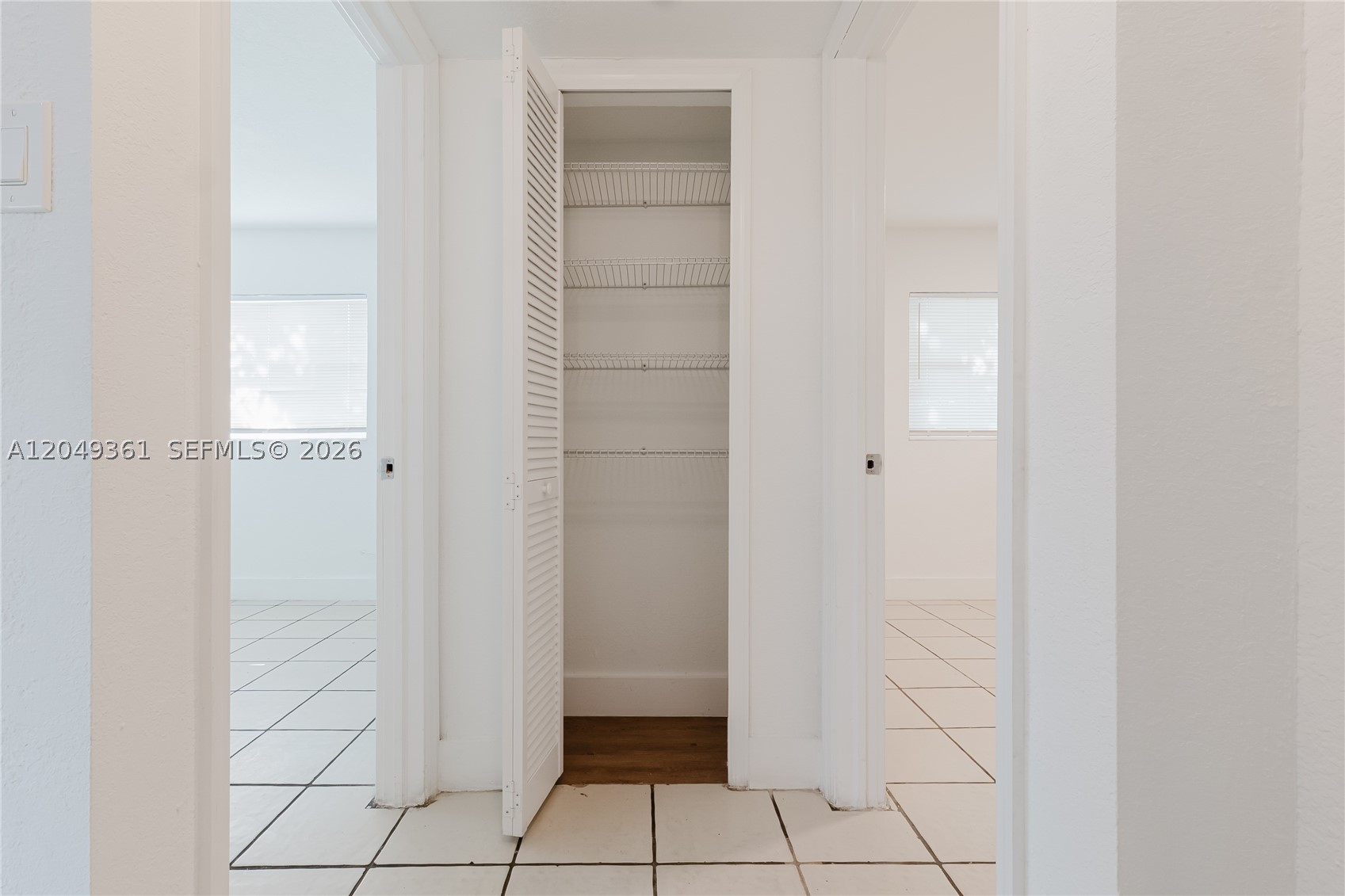 THIRD AMEND PLAT OF PORTI - Residential Lease