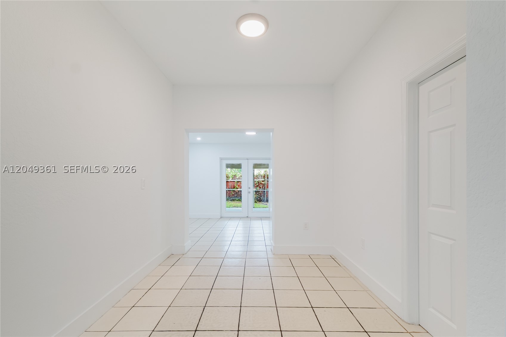 THIRD AMEND PLAT OF PORTI - Residential Lease