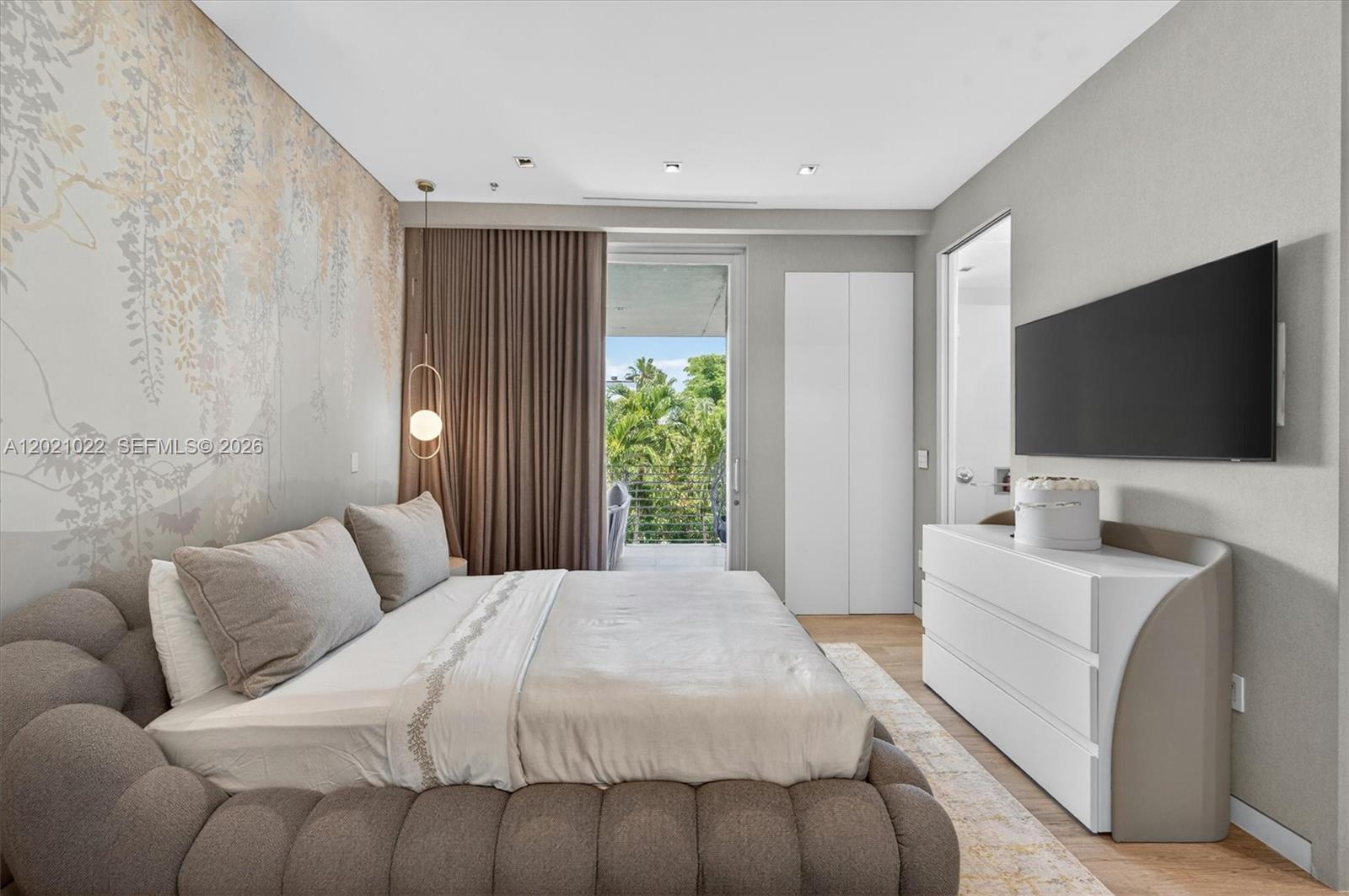 BISCAYNE KEY ESTATES - Residential