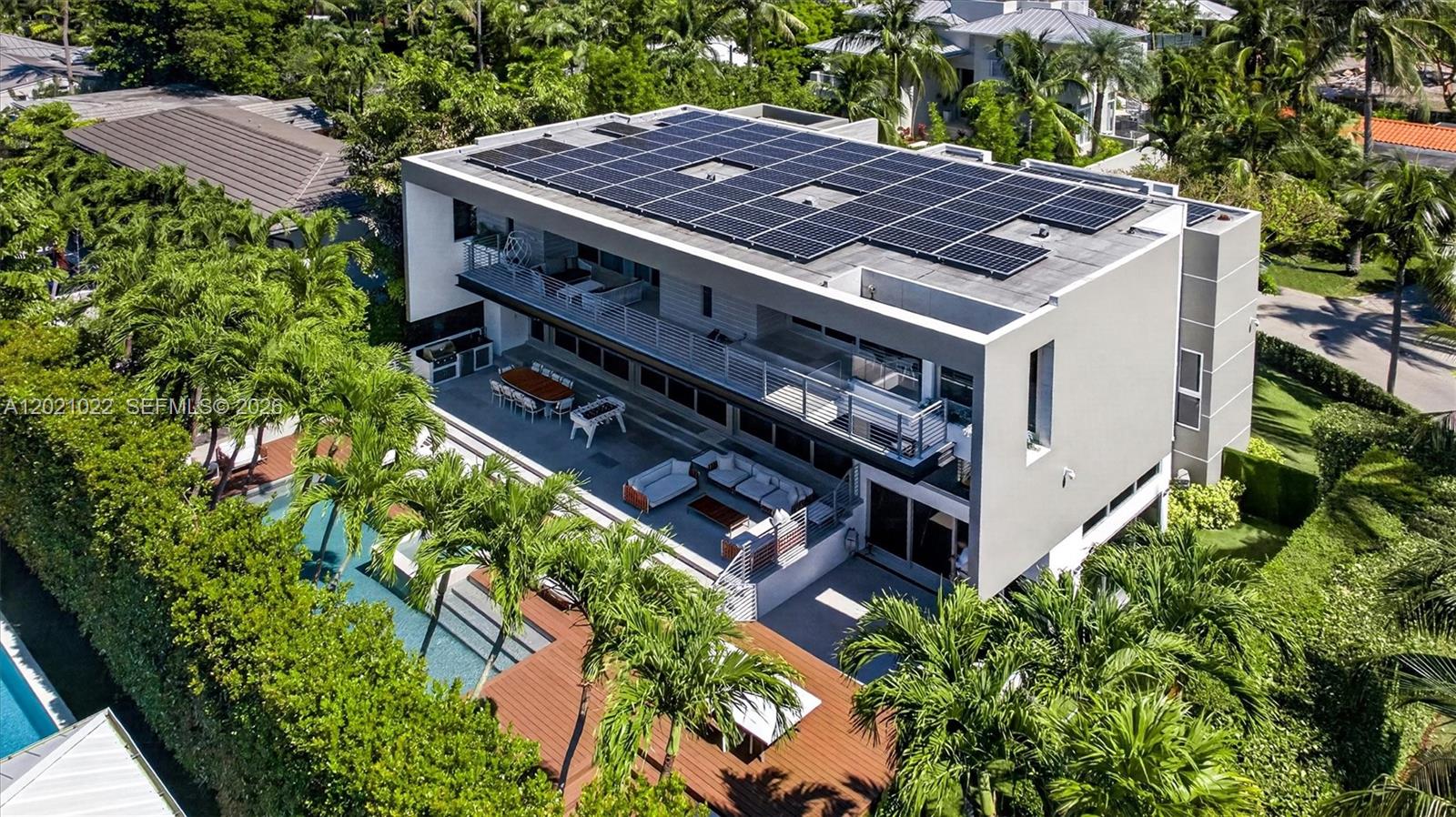 BISCAYNE KEY ESTATES - Residential