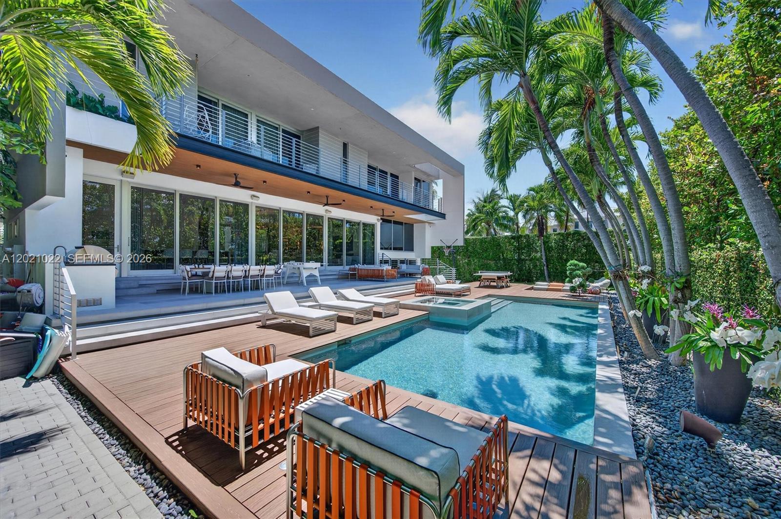 BISCAYNE KEY ESTATES - Residential