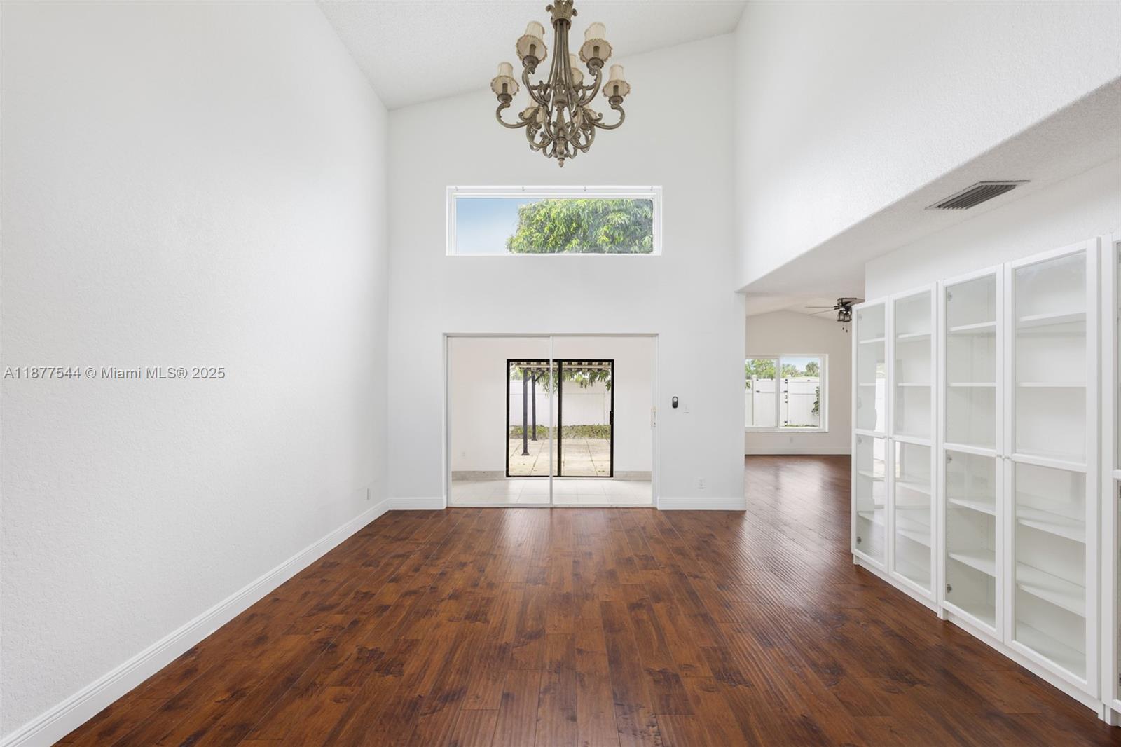 NAUTICA 2 - Residential