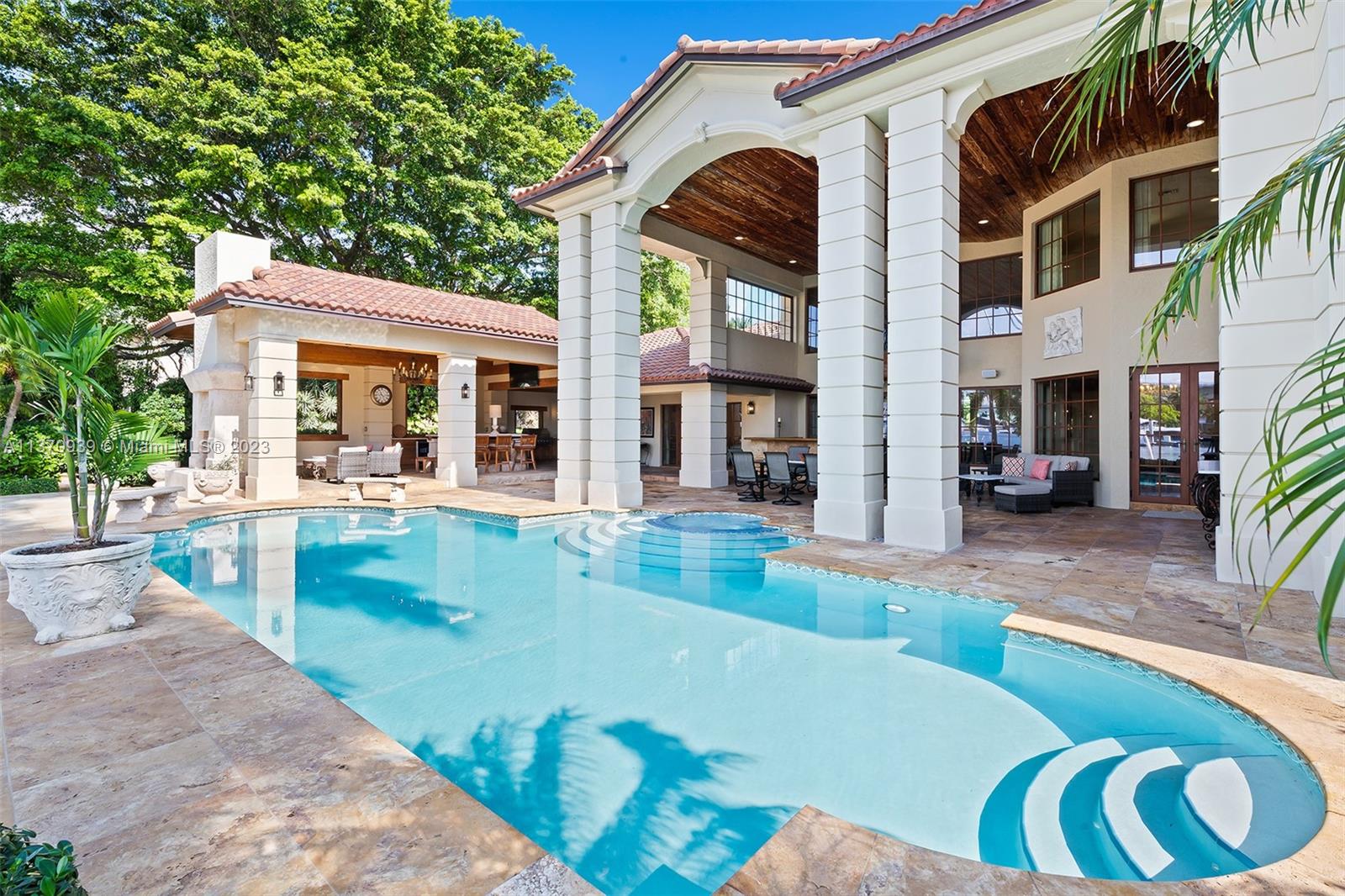 HARBOR BEACH - Residential