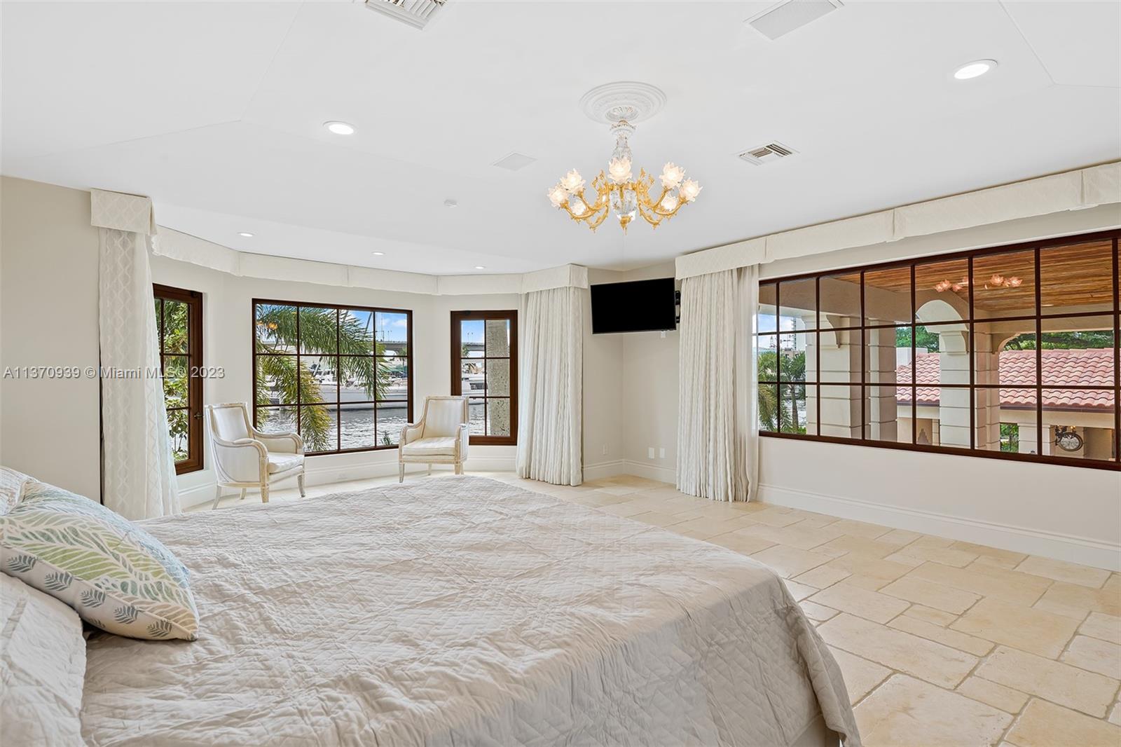 HARBOR BEACH - Residential