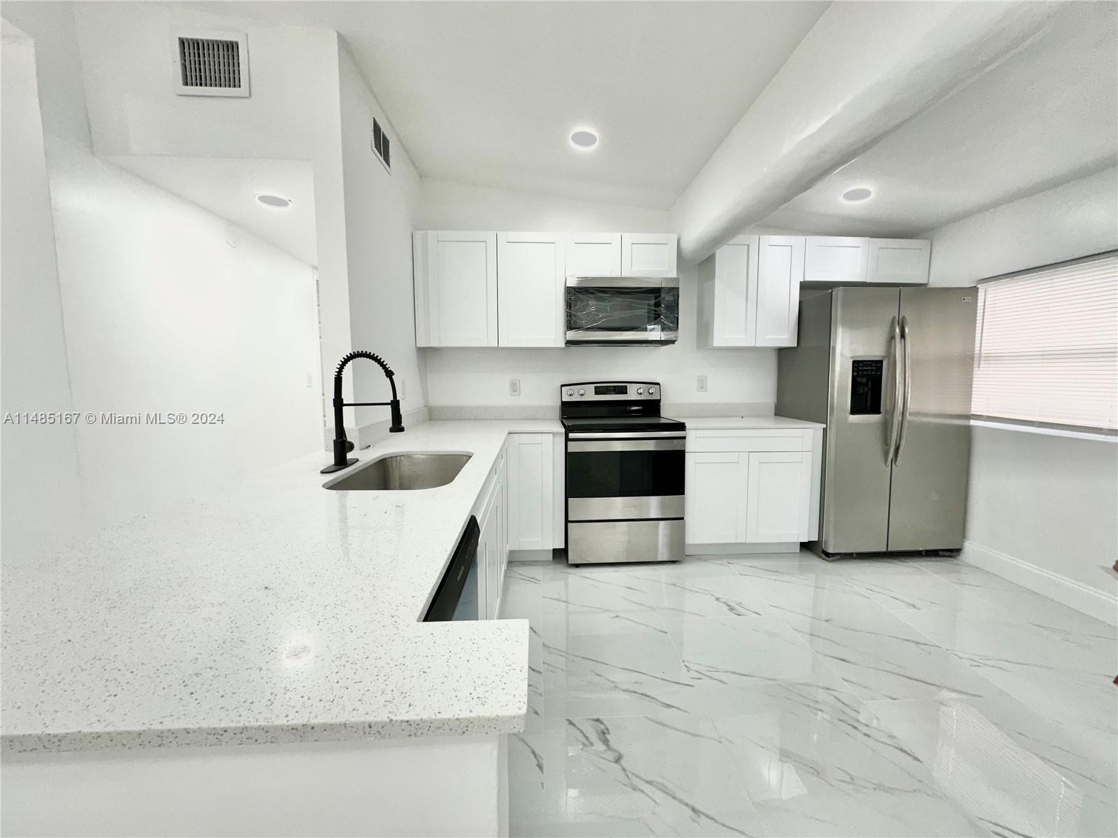 LA-GREE SUB - Residential