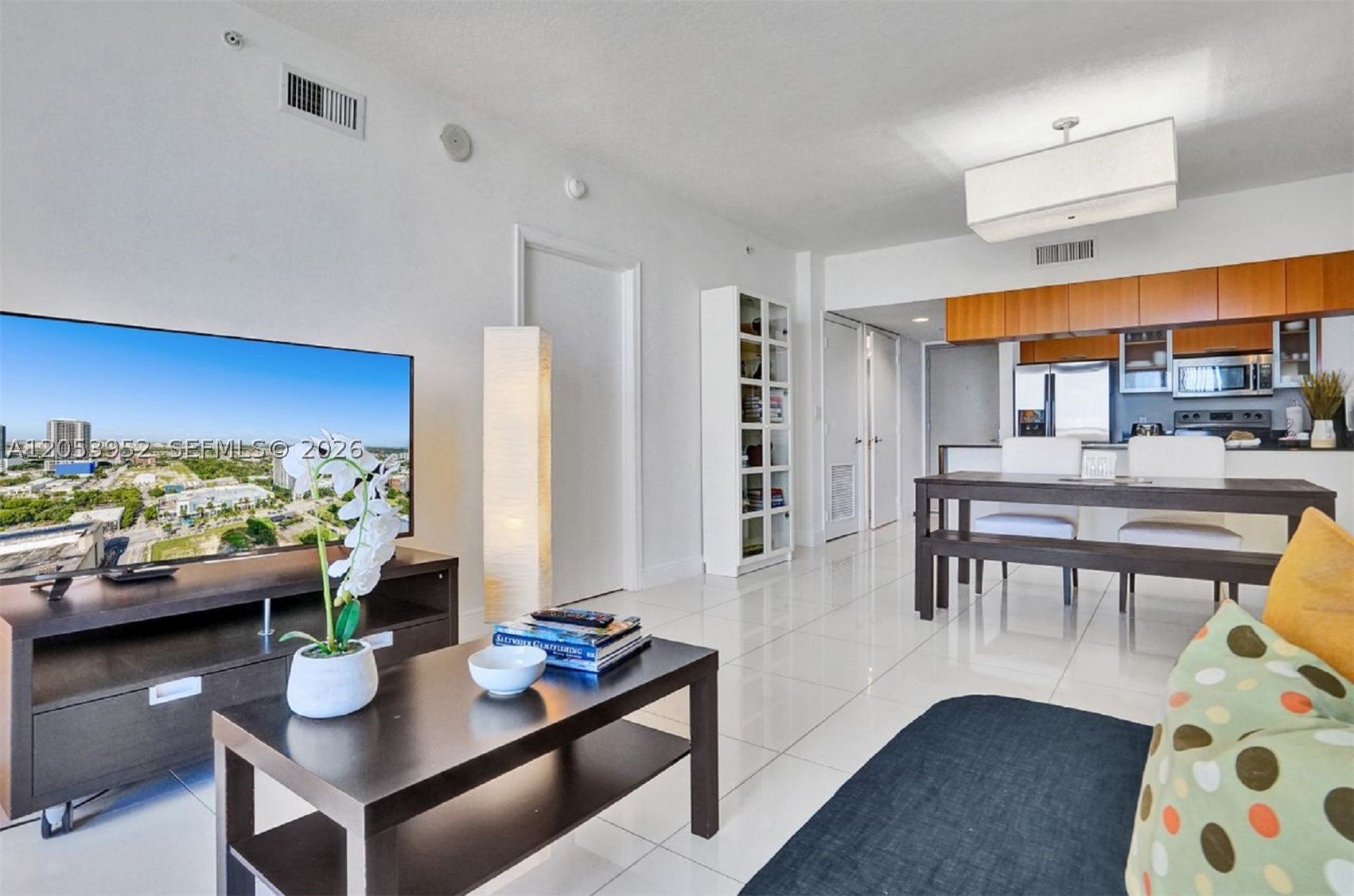 OPERA TOWER CONDO - Residential
