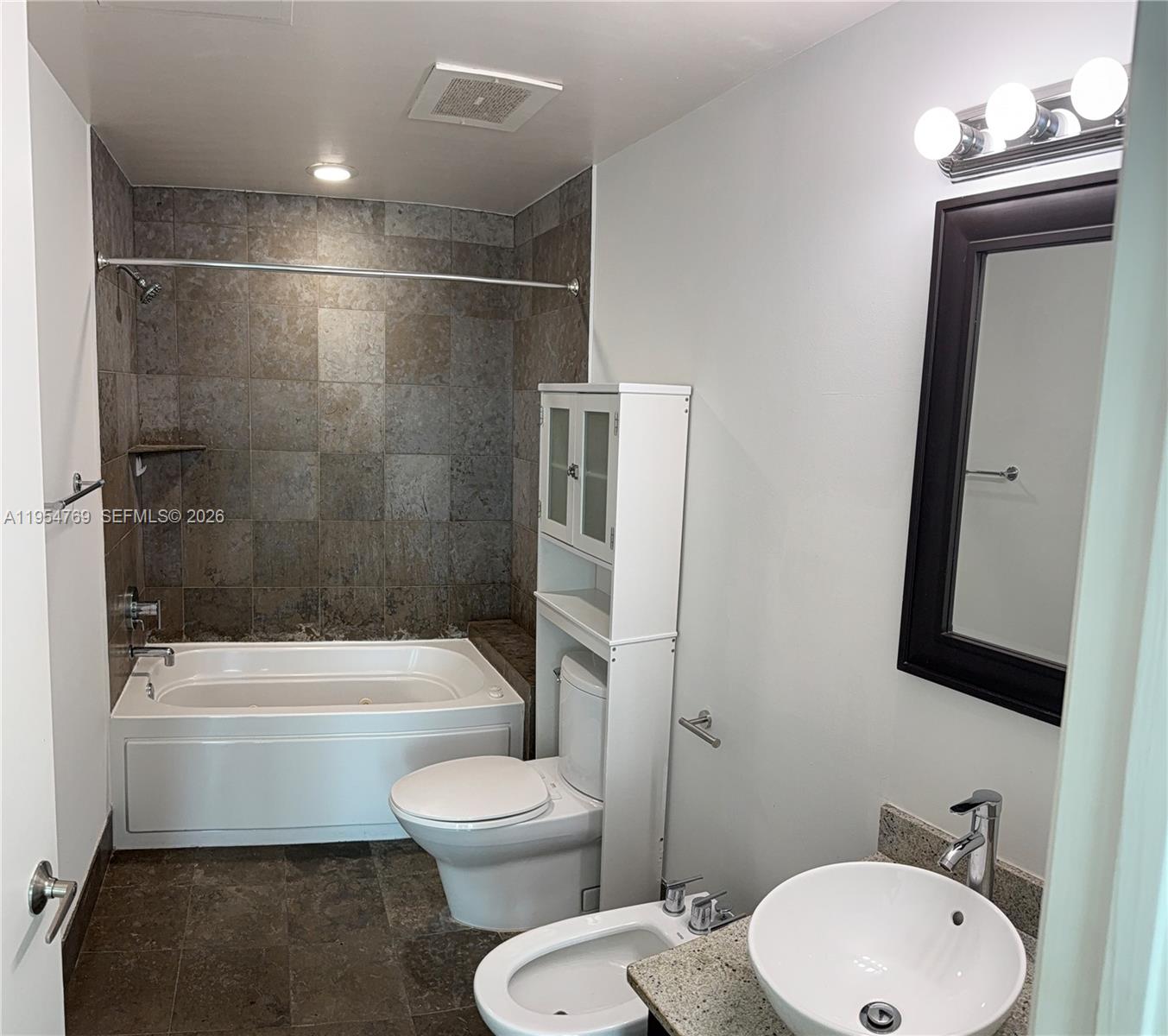UPTOWN MARINA LOFTS CONDO - Residential