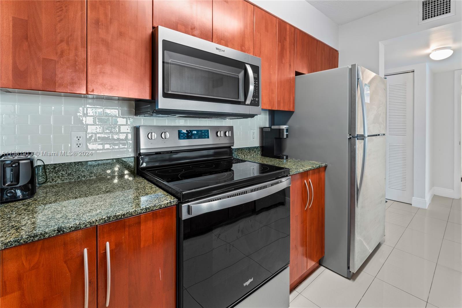 THE CLUB AT BRICKELL BAY - Residential
