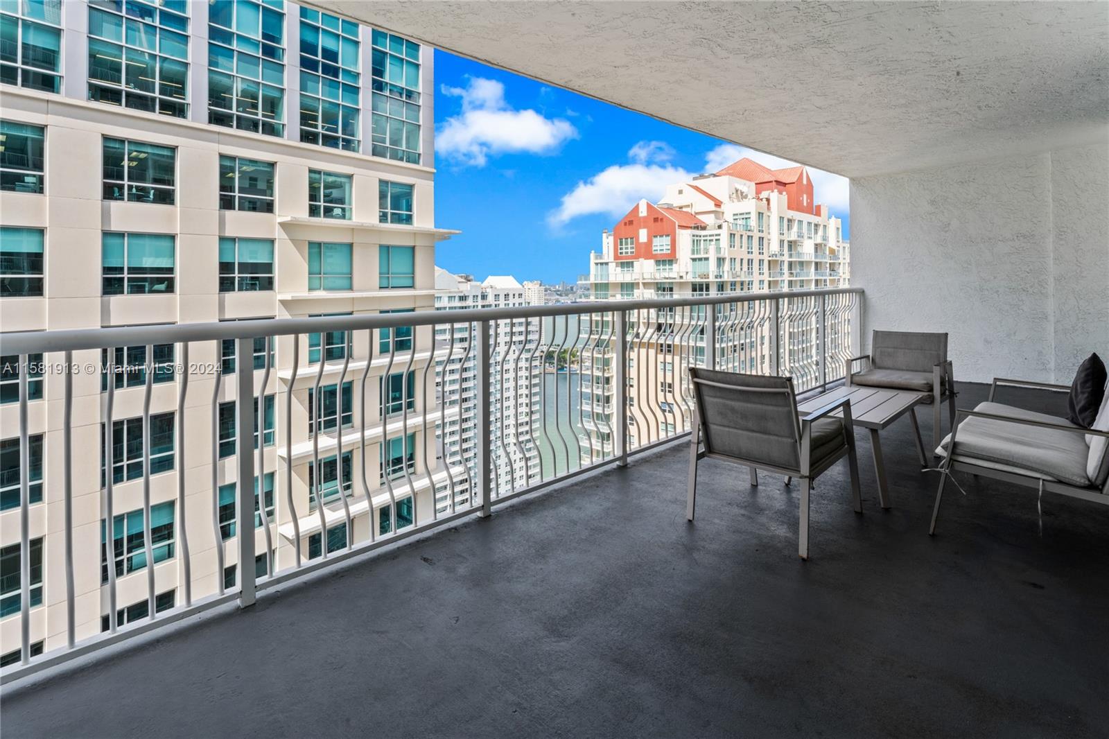 THE CLUB AT BRICKELL BAY - Residential