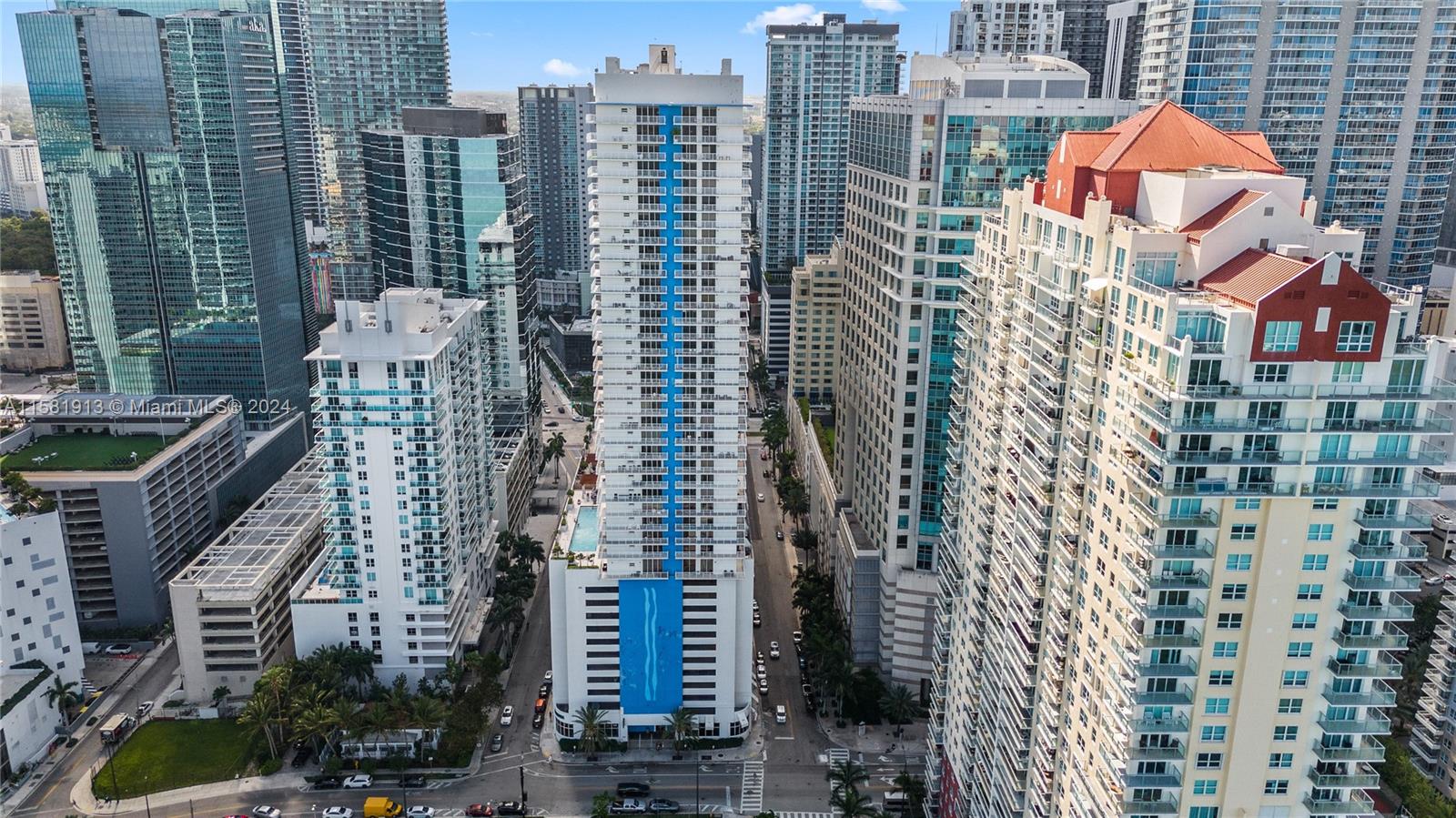 THE CLUB AT BRICKELL BAY - Residential