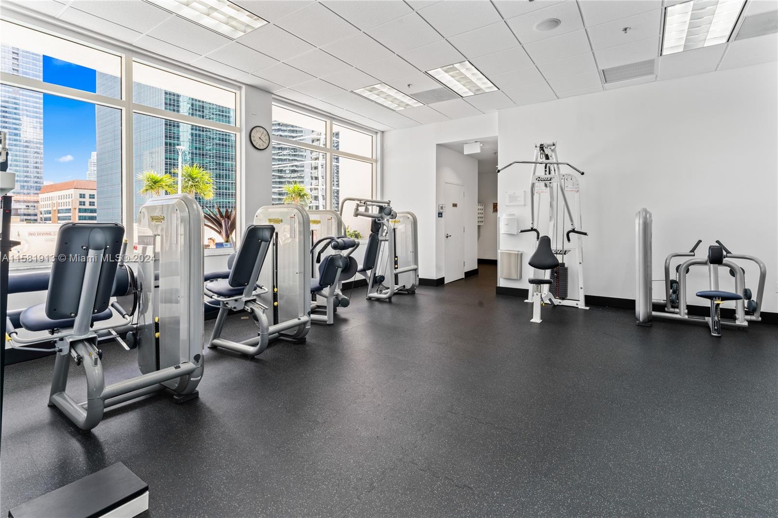 THE CLUB AT BRICKELL BAY - Residential