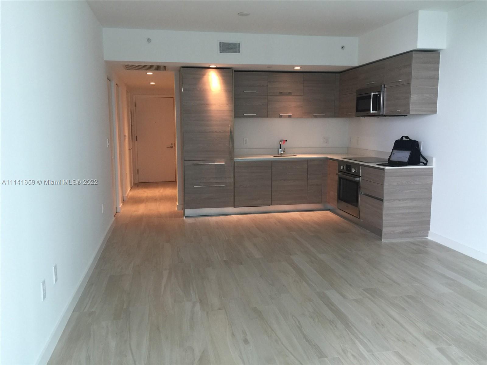 Miami South Blk 39 - Residential Lease