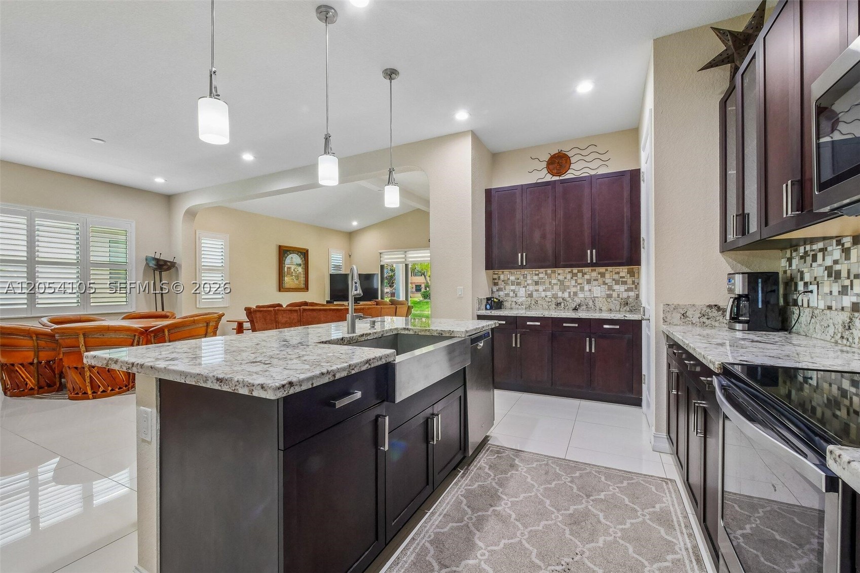 PEMBROKE LAKES SOUTH - Residential
