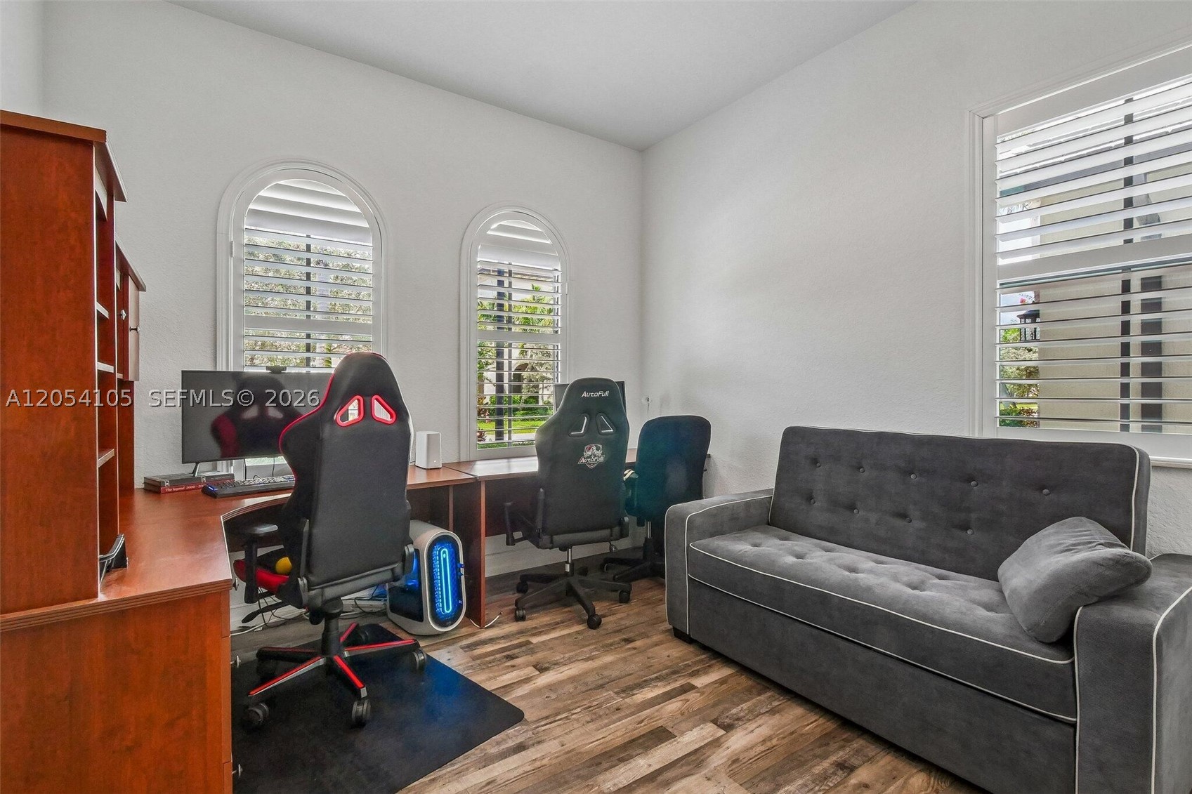 PEMBROKE LAKES SOUTH - Residential