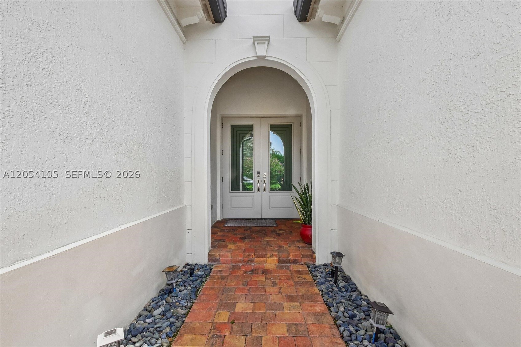 PEMBROKE LAKES SOUTH - Residential