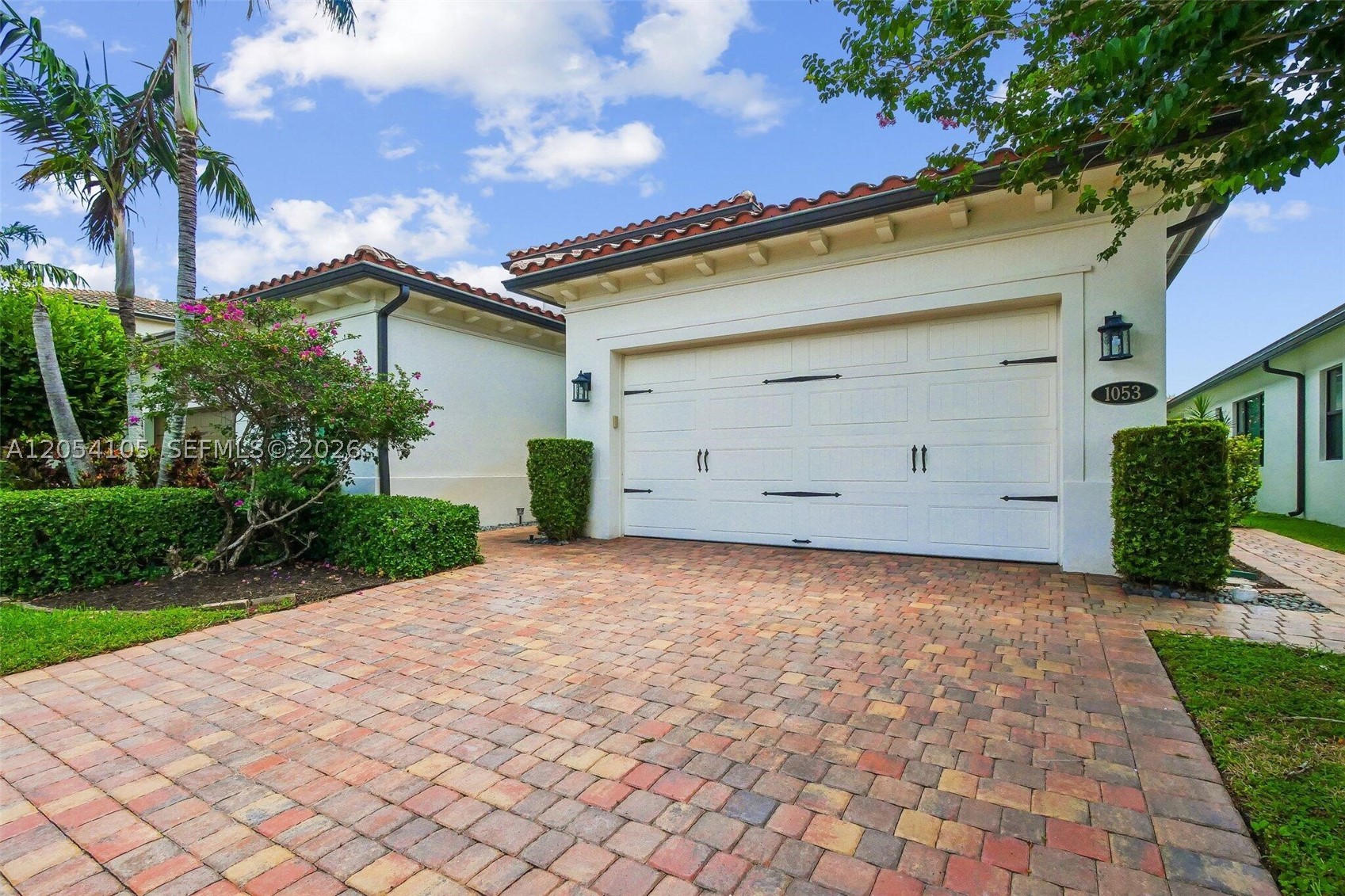 PEMBROKE LAKES SOUTH - Residential