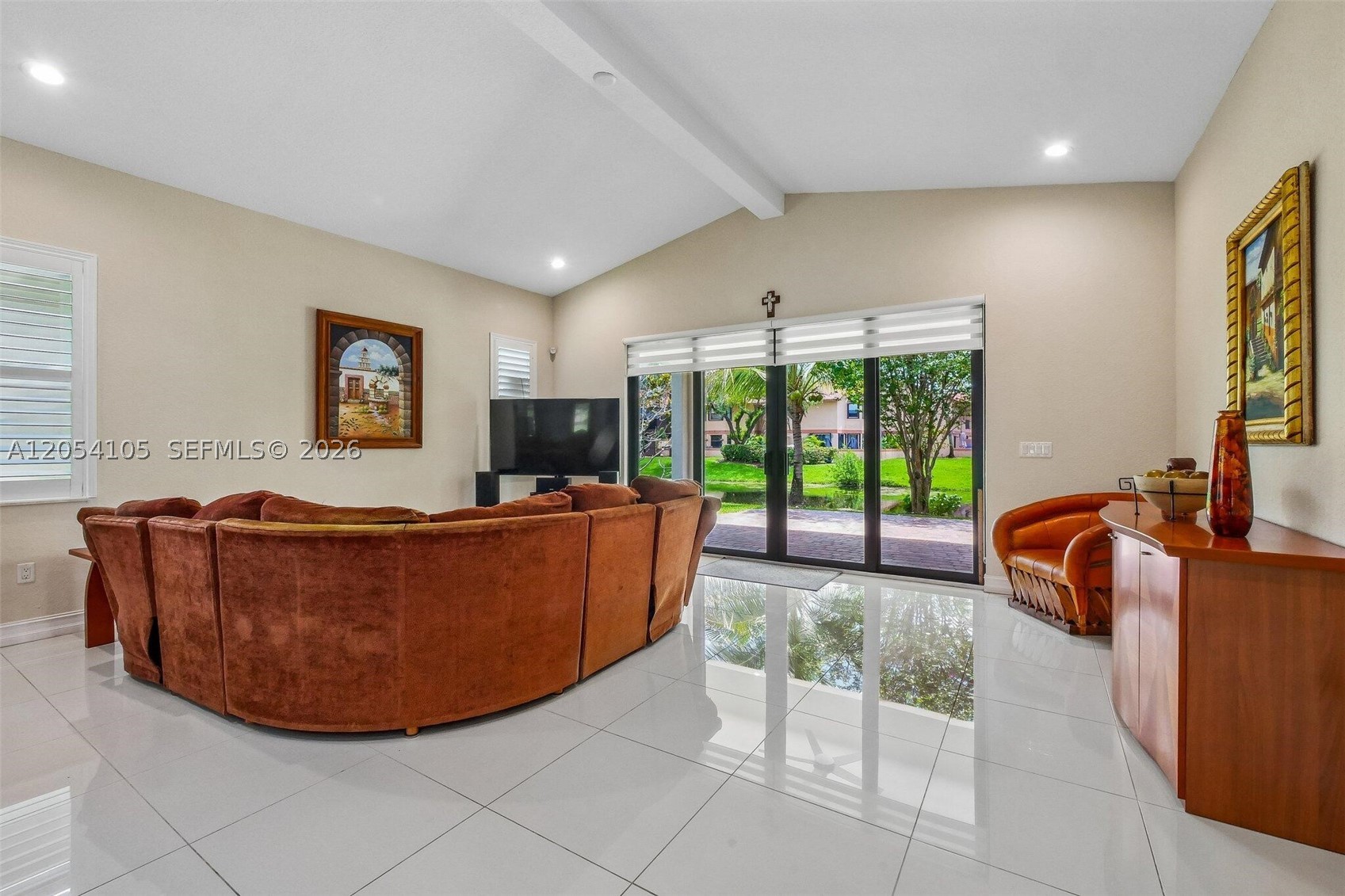 PEMBROKE LAKES SOUTH - Residential