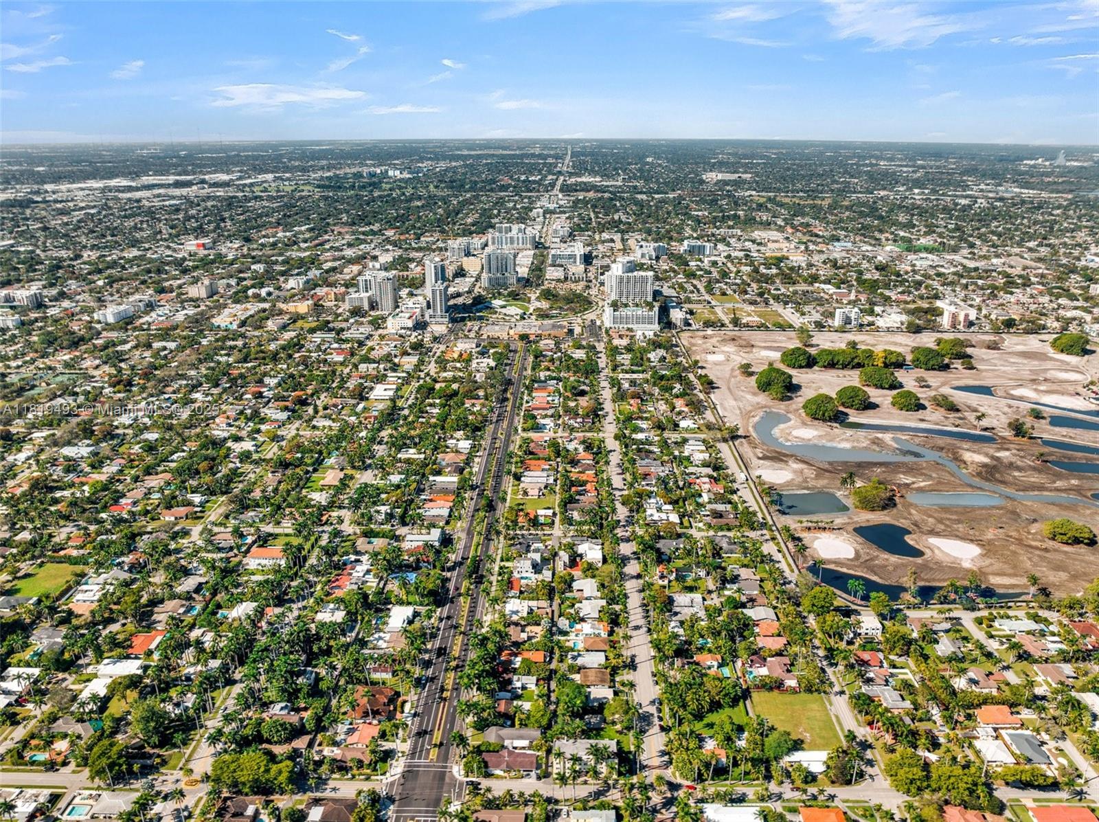 HOLLYWOOD LAKES SECTION - Land