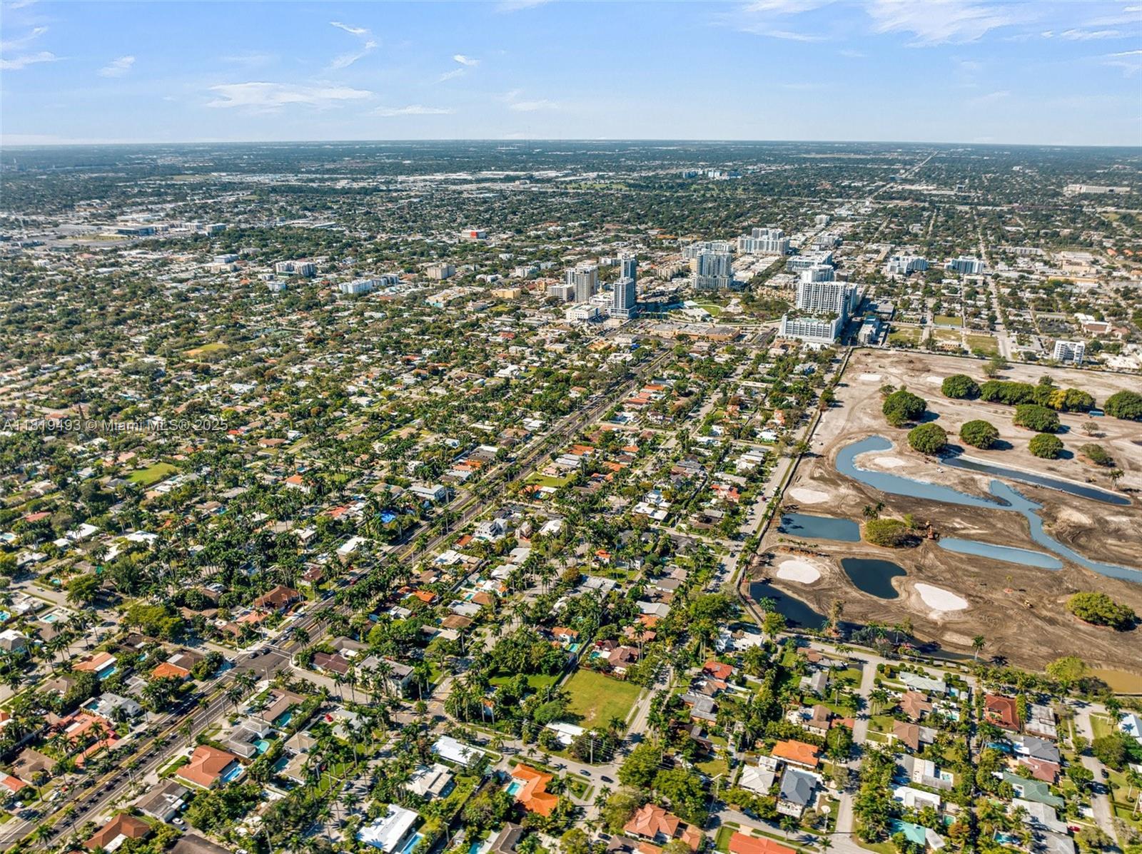 HOLLYWOOD LAKES SECTION - Land