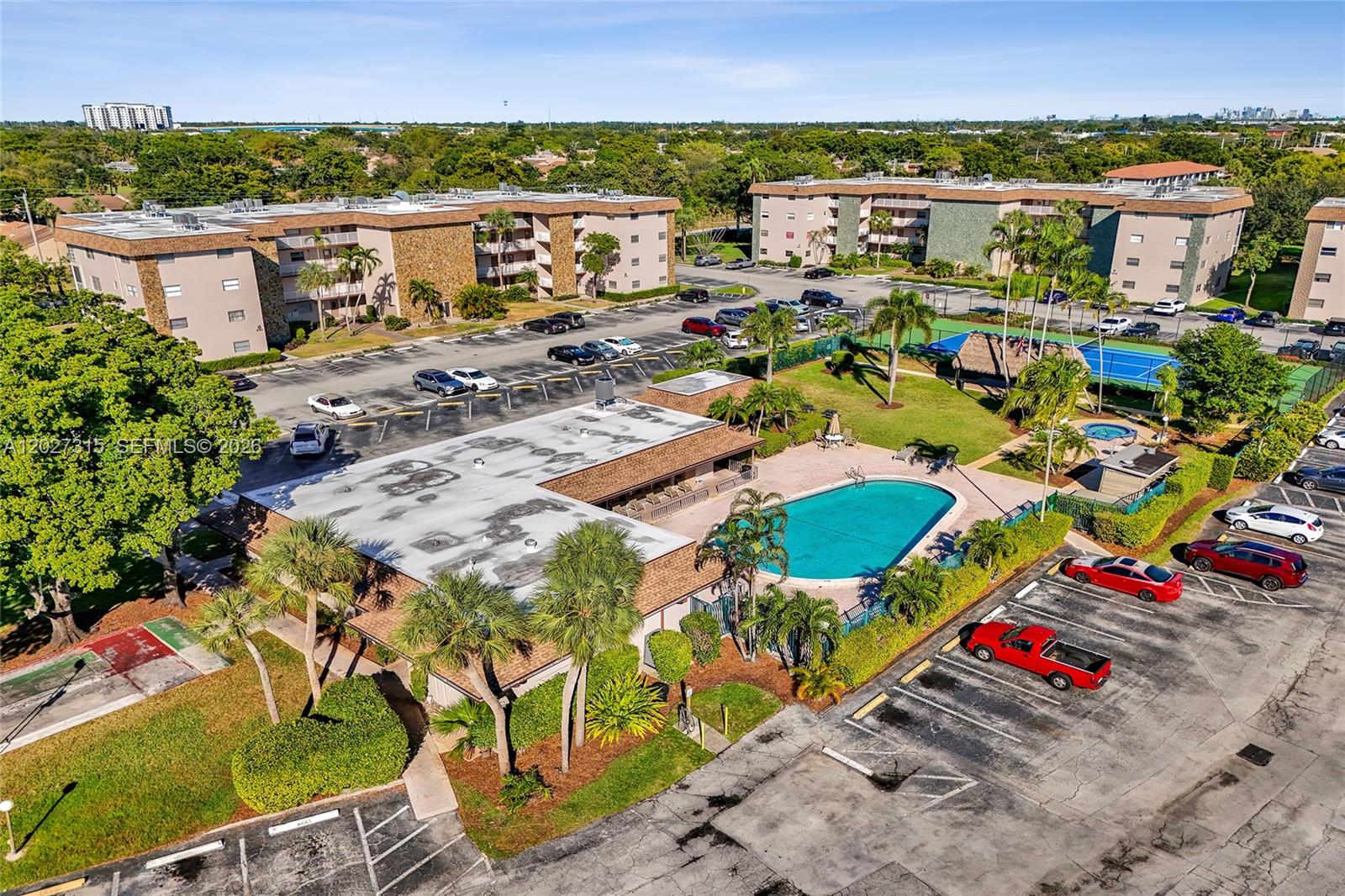 ARROWHEAD CONDO NO I - Residential