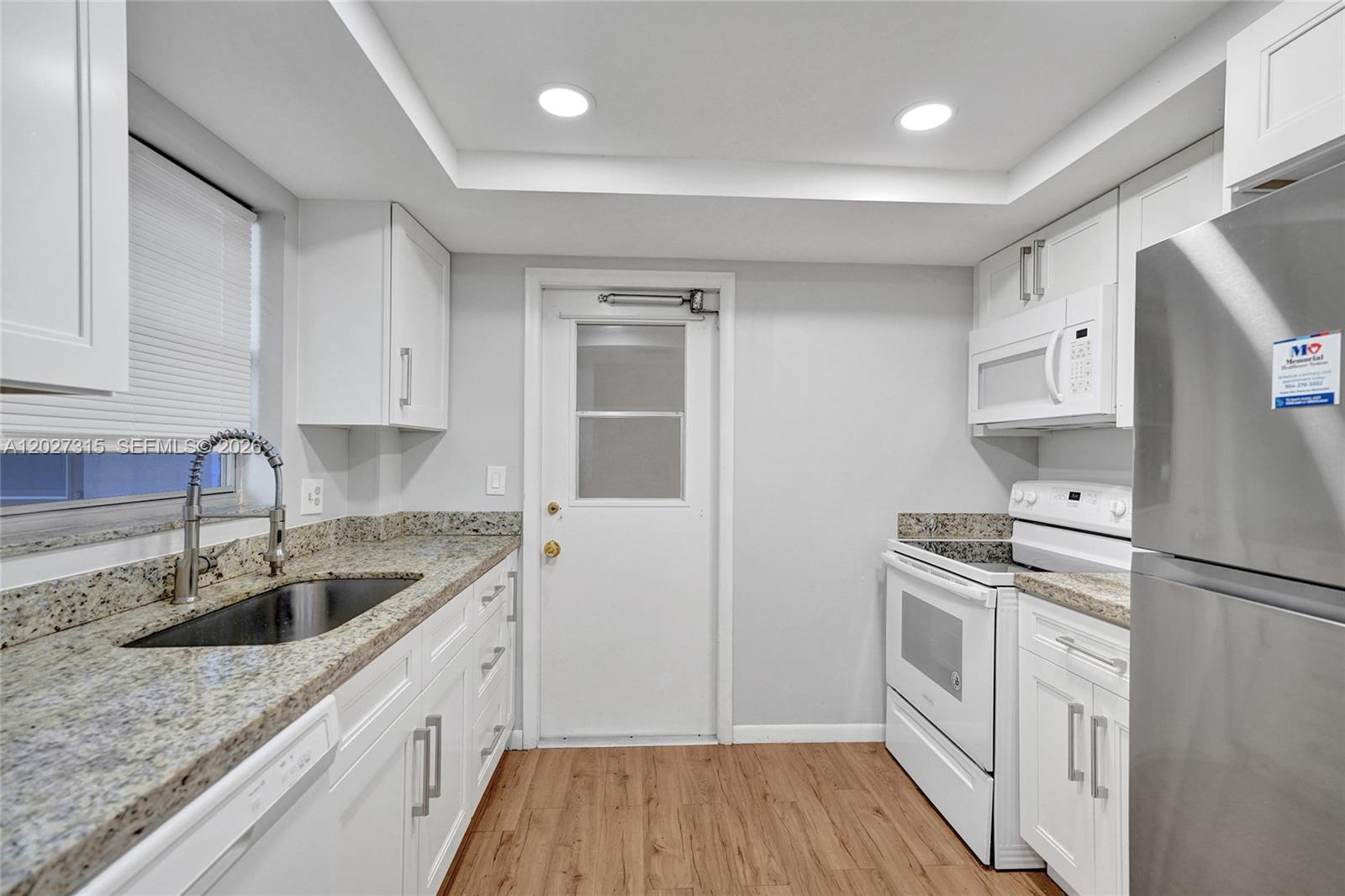 ARROWHEAD CONDO NO I - Residential