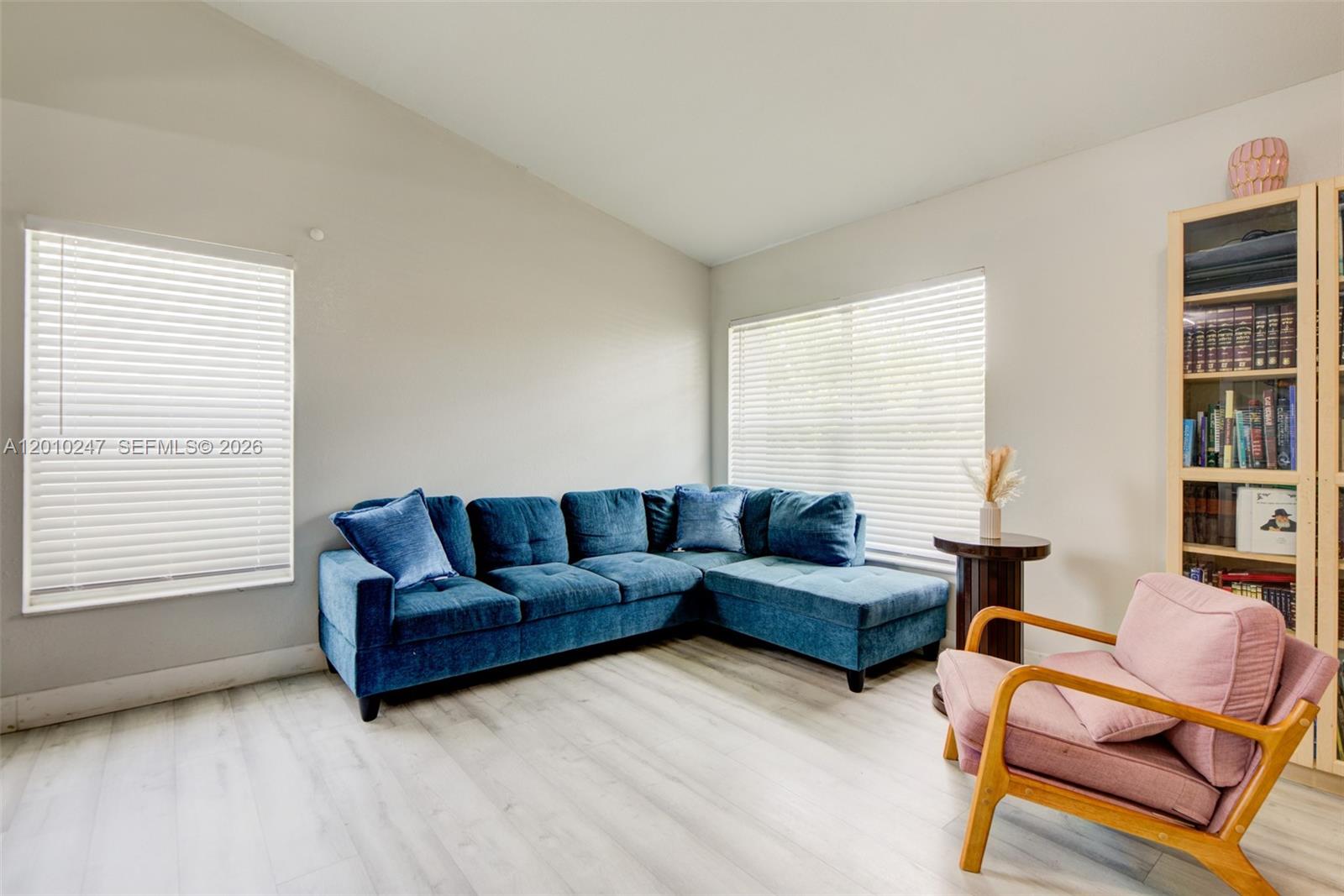 BOULEVARD WOODS NORTH - Residential