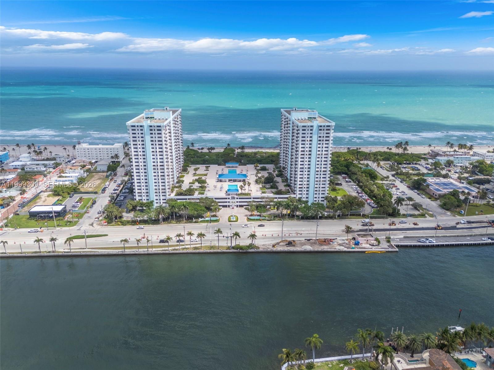 SUMMIT CONDO - Residential