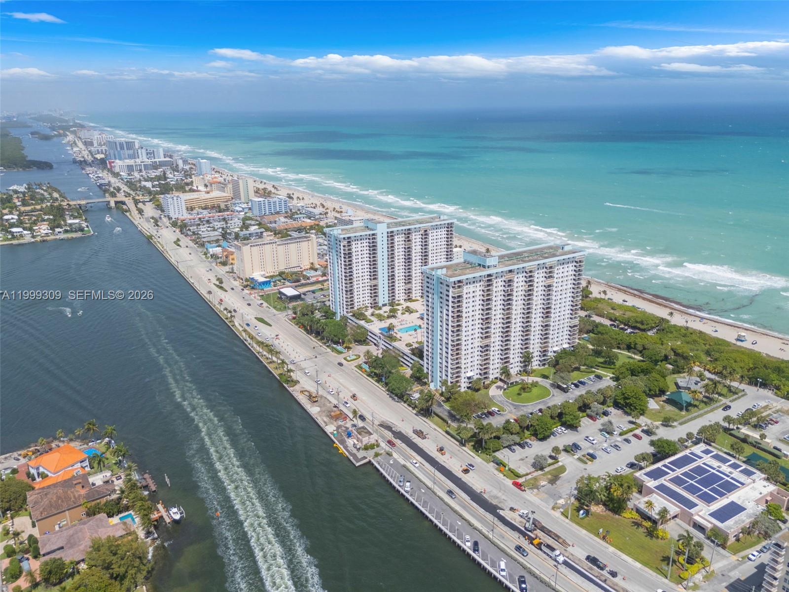 SUMMIT CONDO - Residential