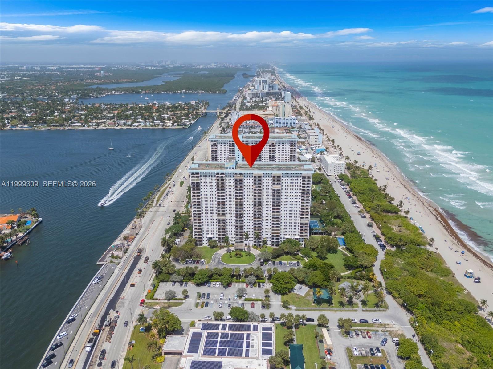 SUMMIT CONDO - Residential