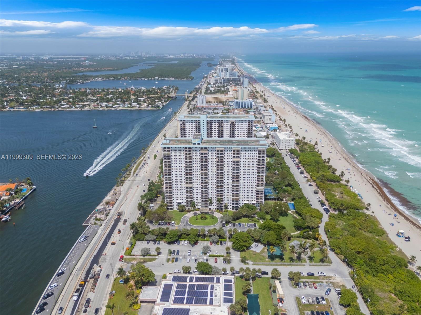 SUMMIT CONDO - Residential