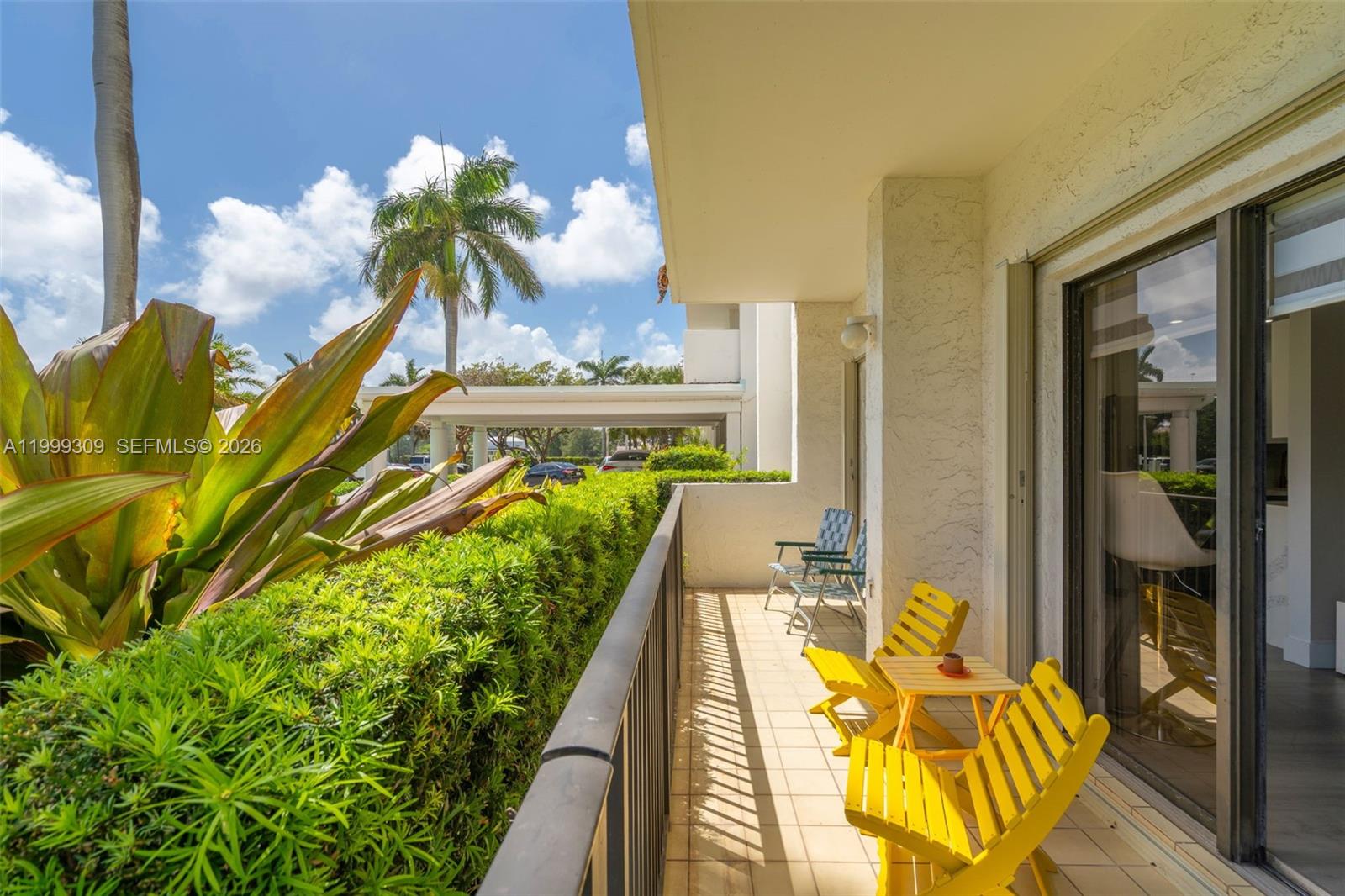 SUMMIT CONDO - Residential