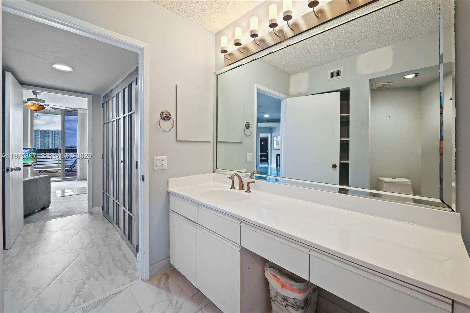 MYSTIC POINTE CONDO NO TH - Residential