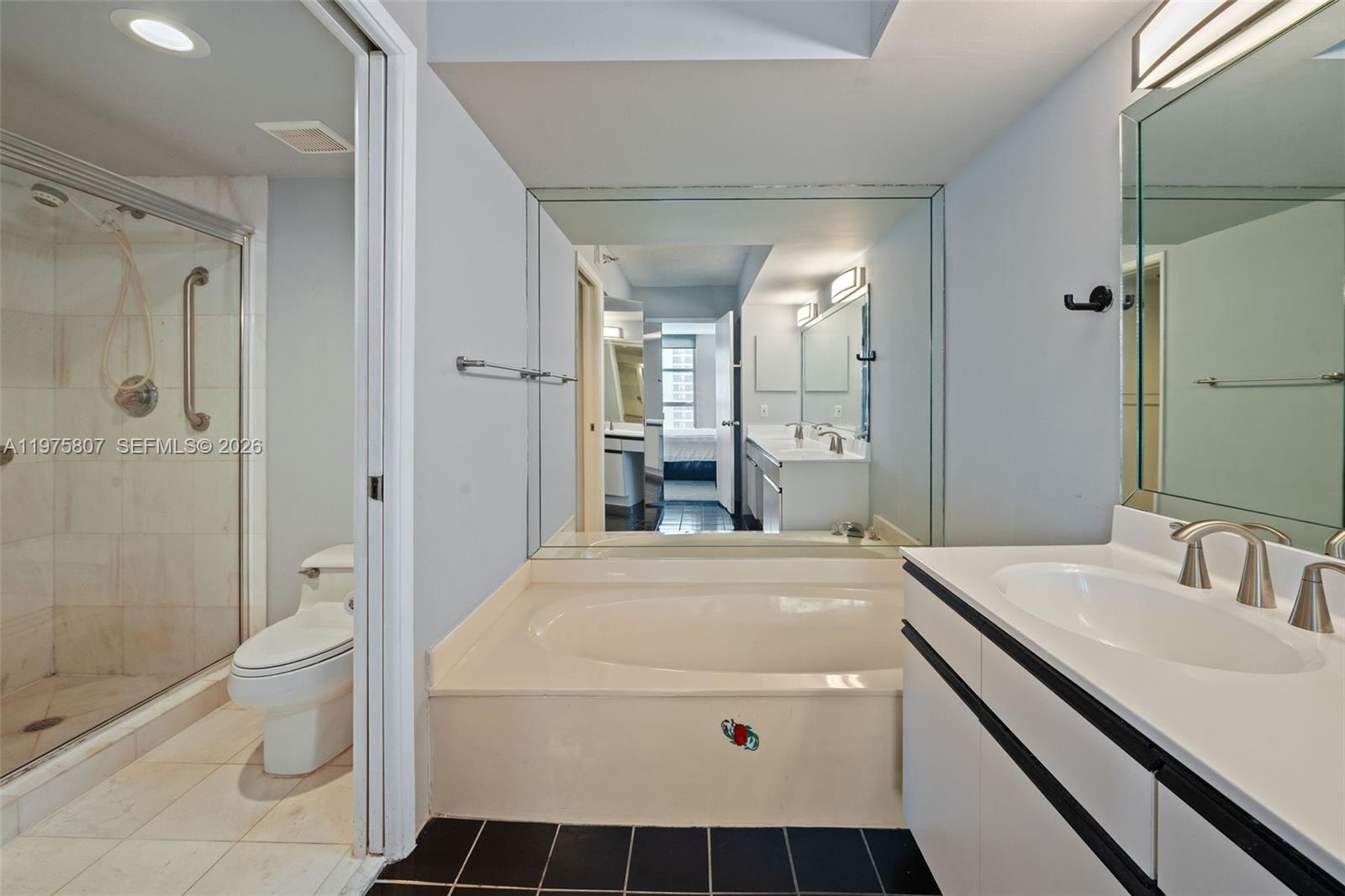 MYSTIC POINTE CONDO NO TH - Residential