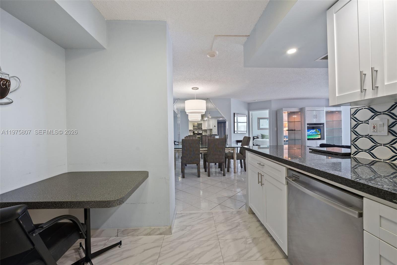 MYSTIC POINTE CONDO NO TH - Residential