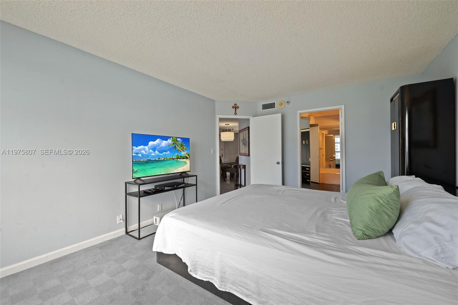 MYSTIC POINTE CONDO NO TH - Residential