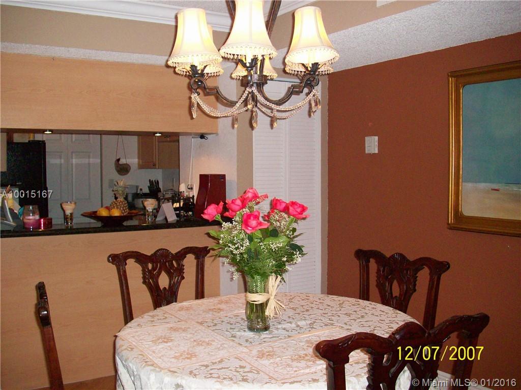 Palm Cove Condo - Residential Lease