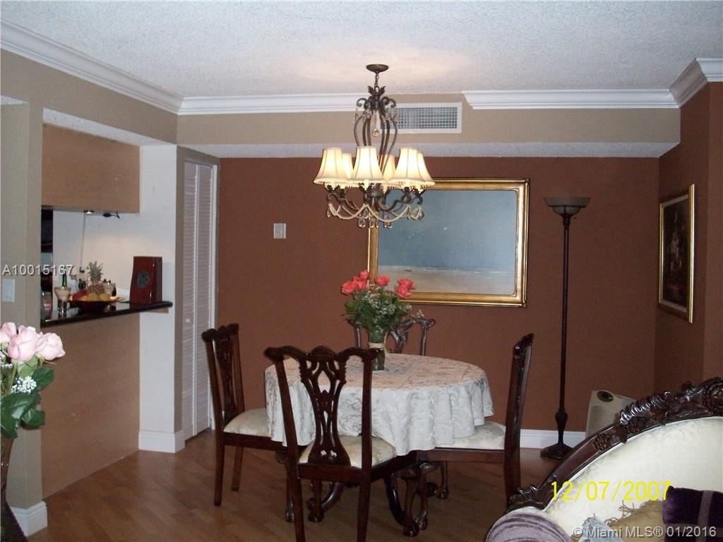 Palm Cove Condo - Residential Lease