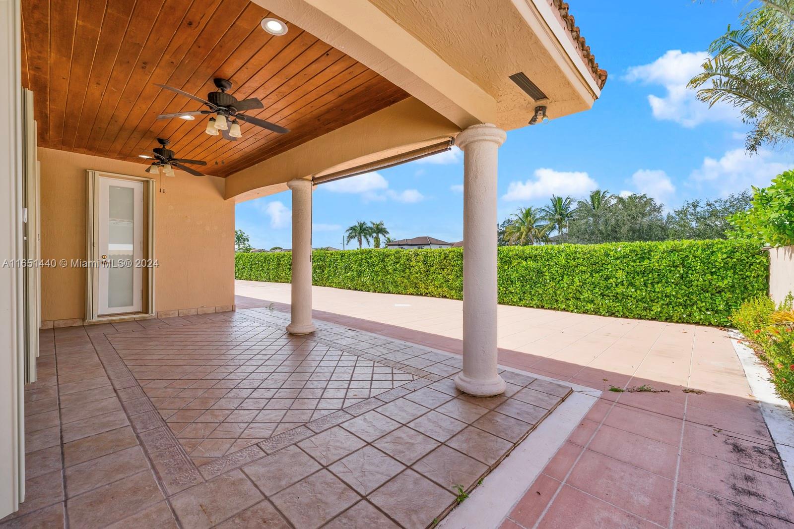 MIGDALIA SUB - Residential Lease