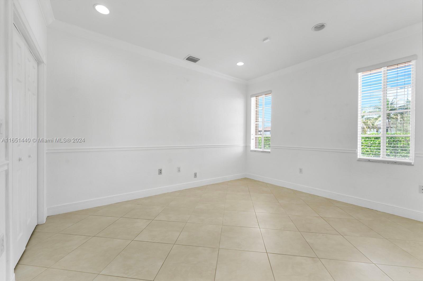 MIGDALIA SUB - Residential Lease