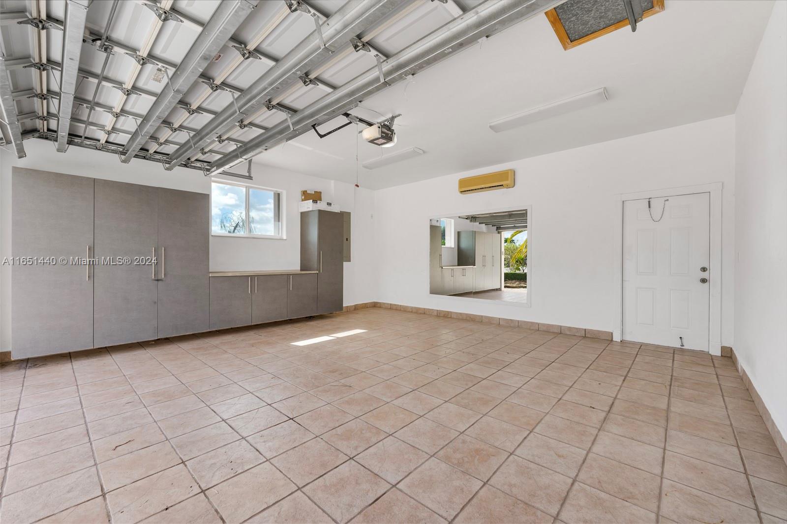 MIGDALIA SUB - Residential Lease