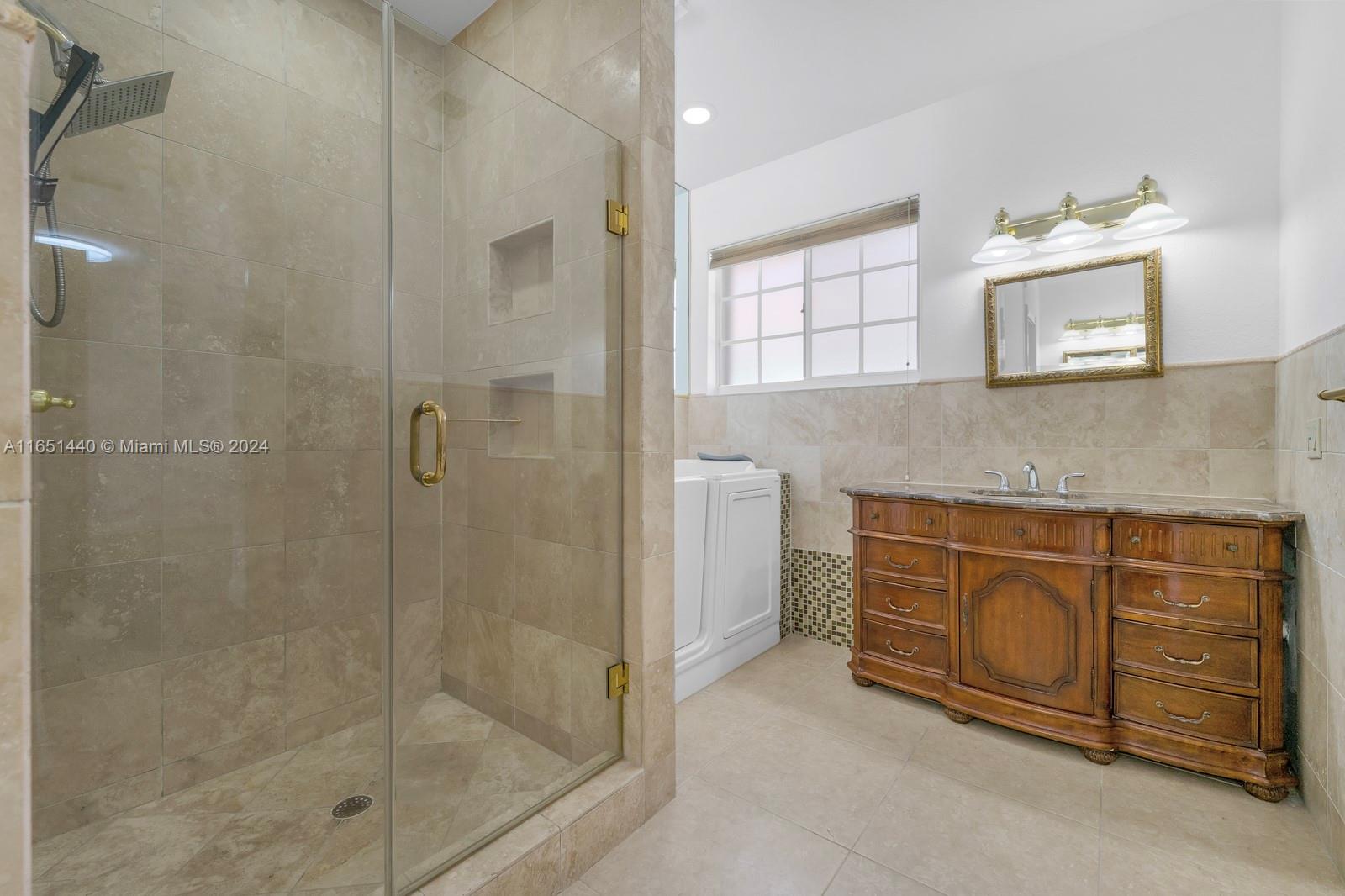 MIGDALIA SUB - Residential Lease