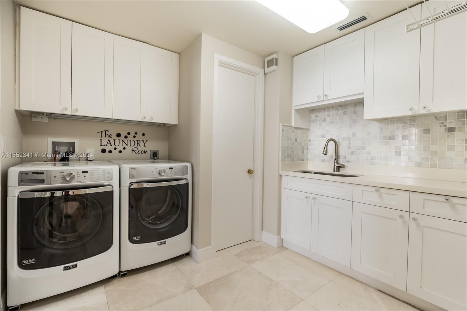 BAL HARBOUR TOWER CONDO - Residential