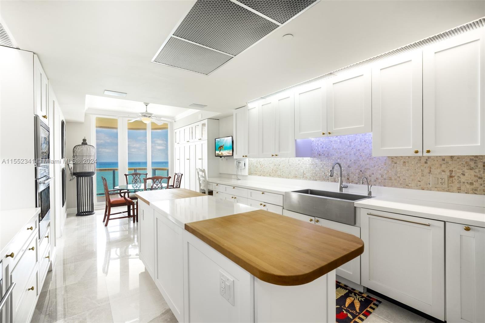 BAL HARBOUR TOWER CONDO - Residential