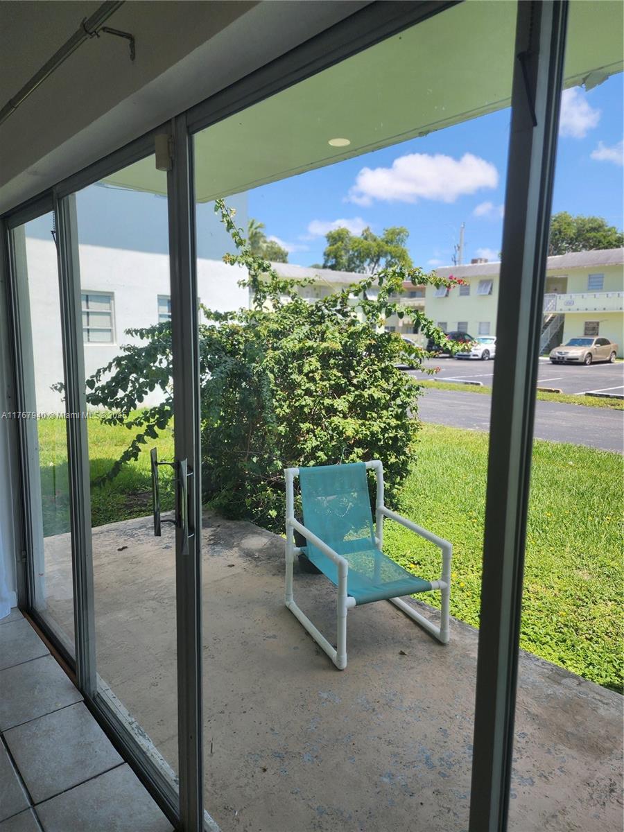 VILLAGE AT DADELAND CONDO - Residential Lease