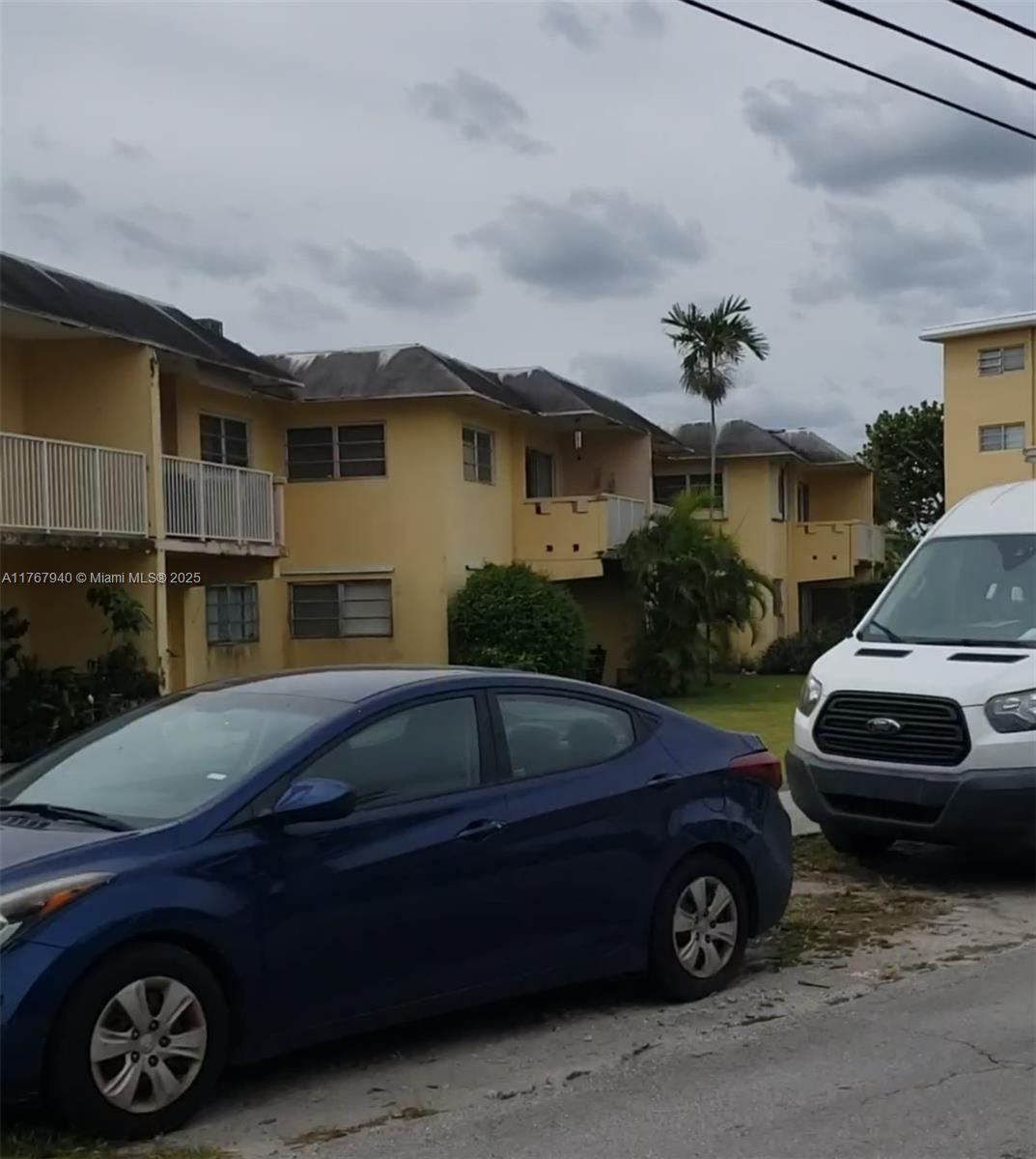 VILLAGE AT DADELAND CONDO - Residential Lease