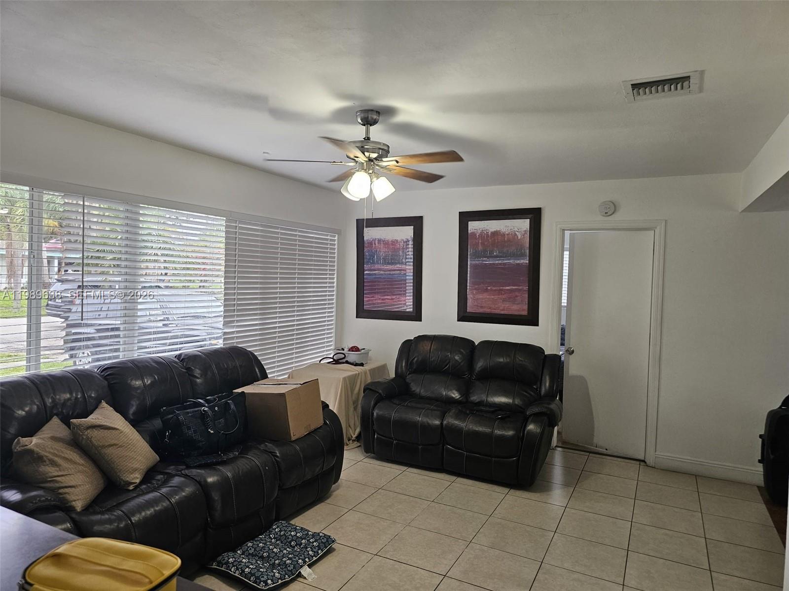 SEMINOLE MANOR 2 - Residential