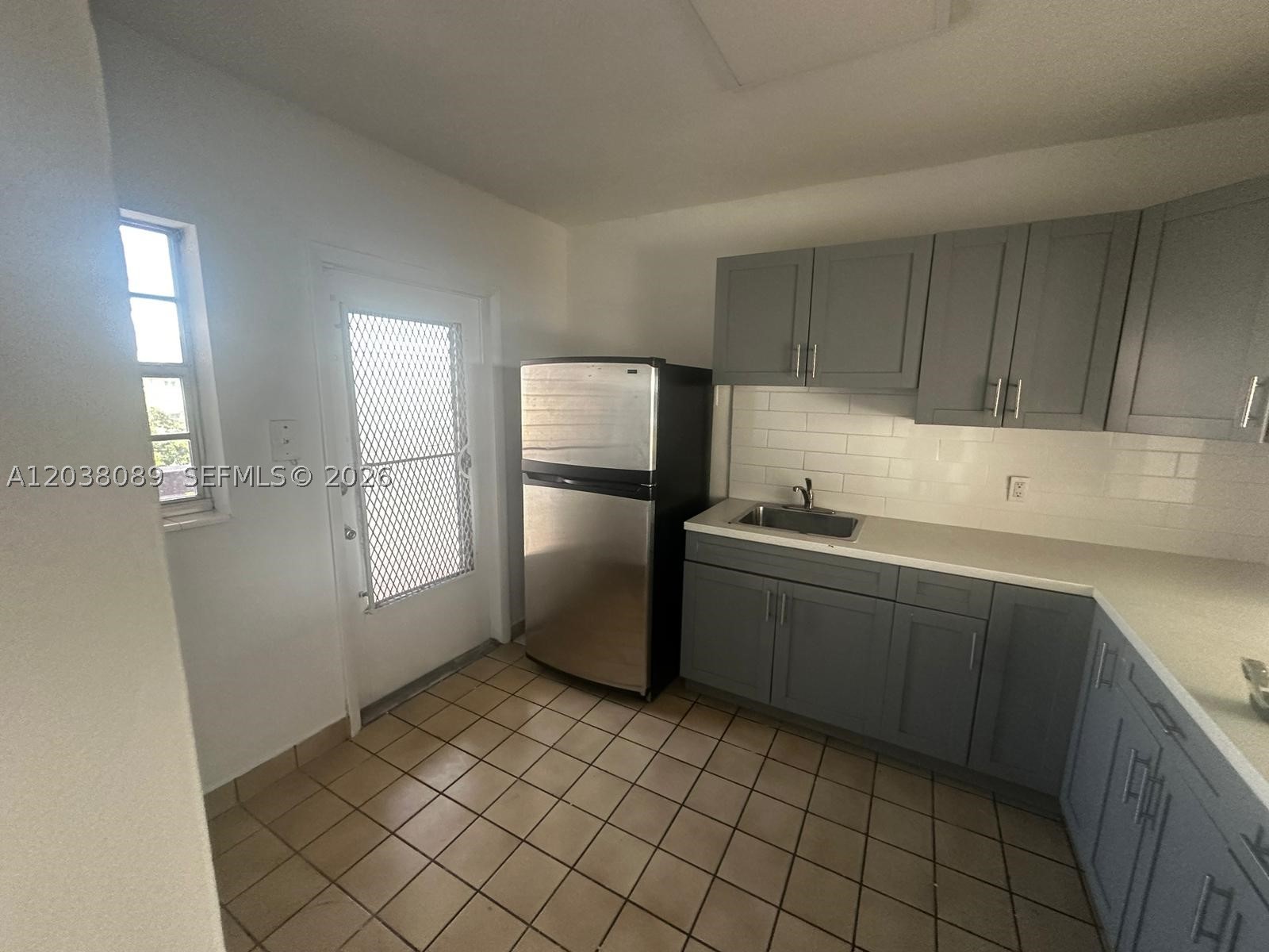 STAR LAKES ESTATES NO 6 C - Residential Lease