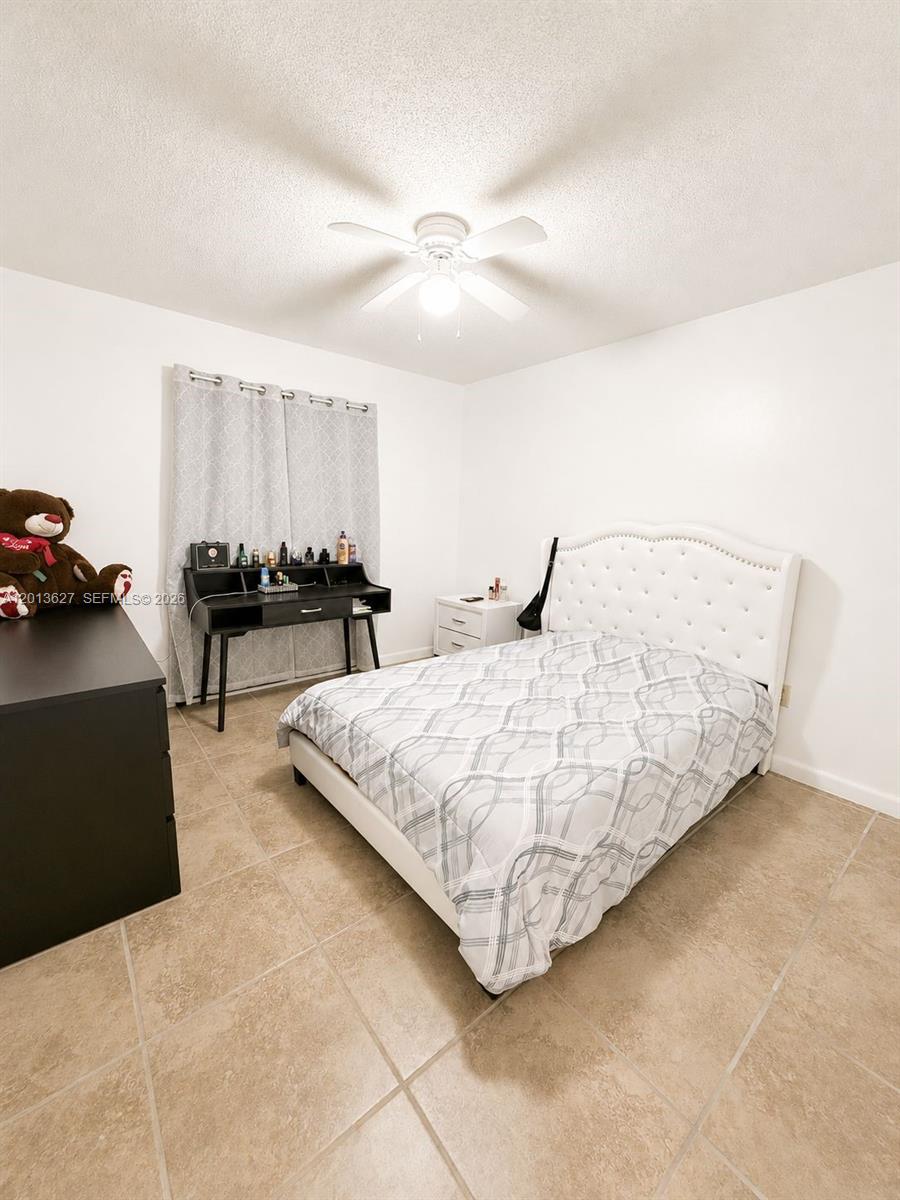 GREENWOOD VILLAS - Residential